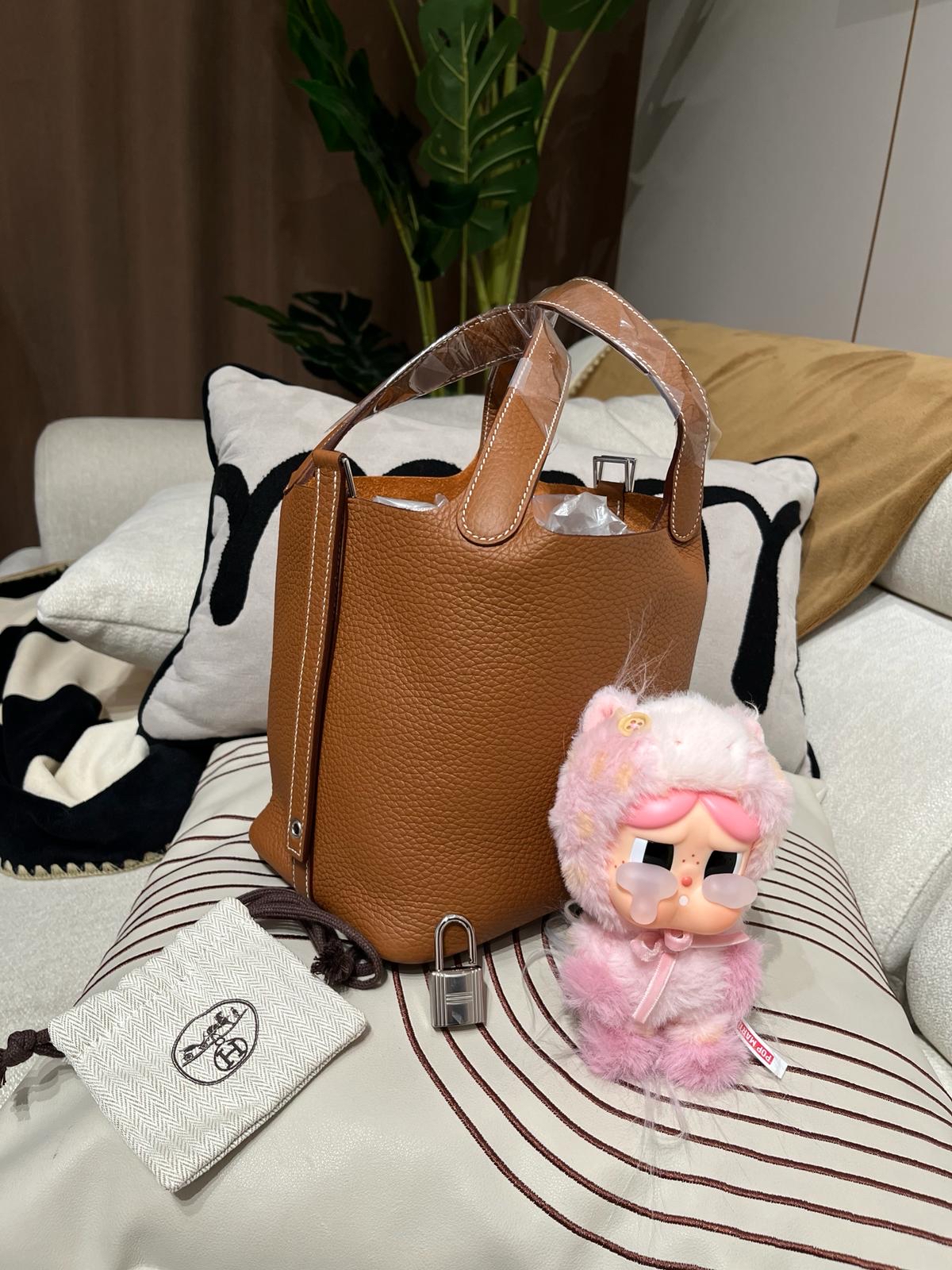 全新 Hermes Picotin 18,Stamp W 金棕銀扣  100%Authentic ,全新未使用品   ✅Key lock✅dust bag✅box 