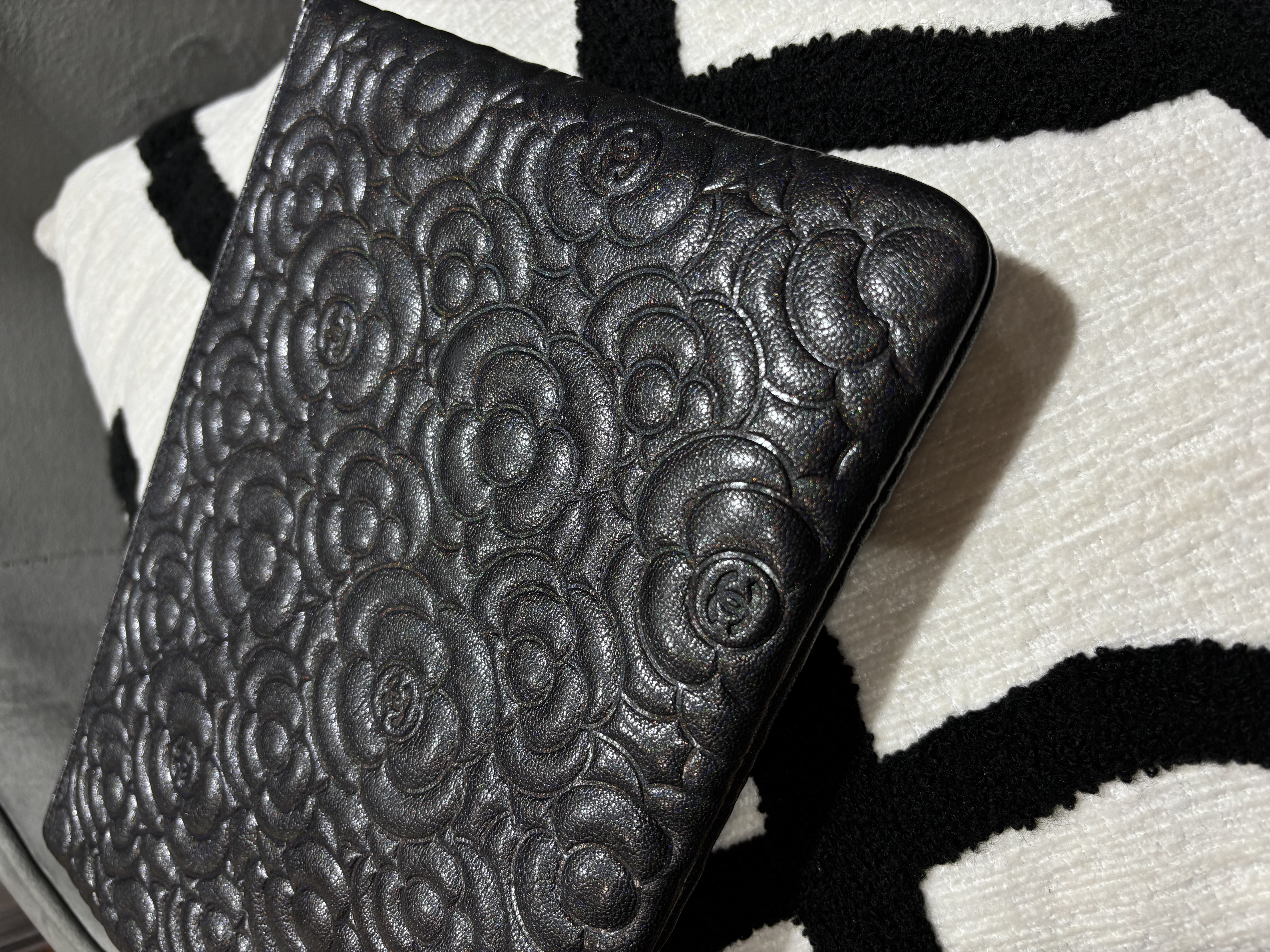 未使用品 Chanel zip pouch 灰色山茶花牛皮Clutch Bag 收納包 100%Authentic, Unused未使用品 ✅28Card
