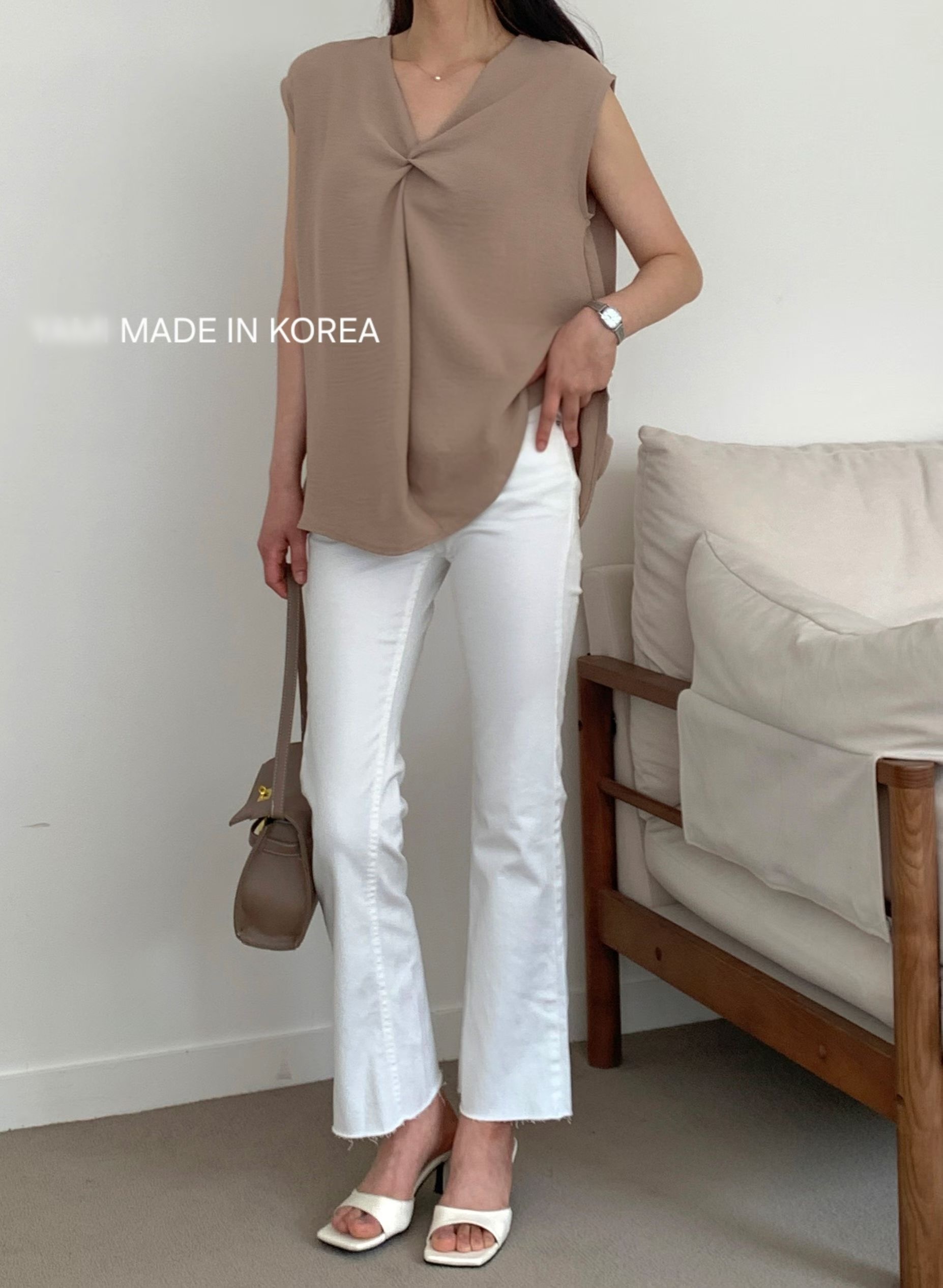 G6225 韓國🇰🇷V領扭結top