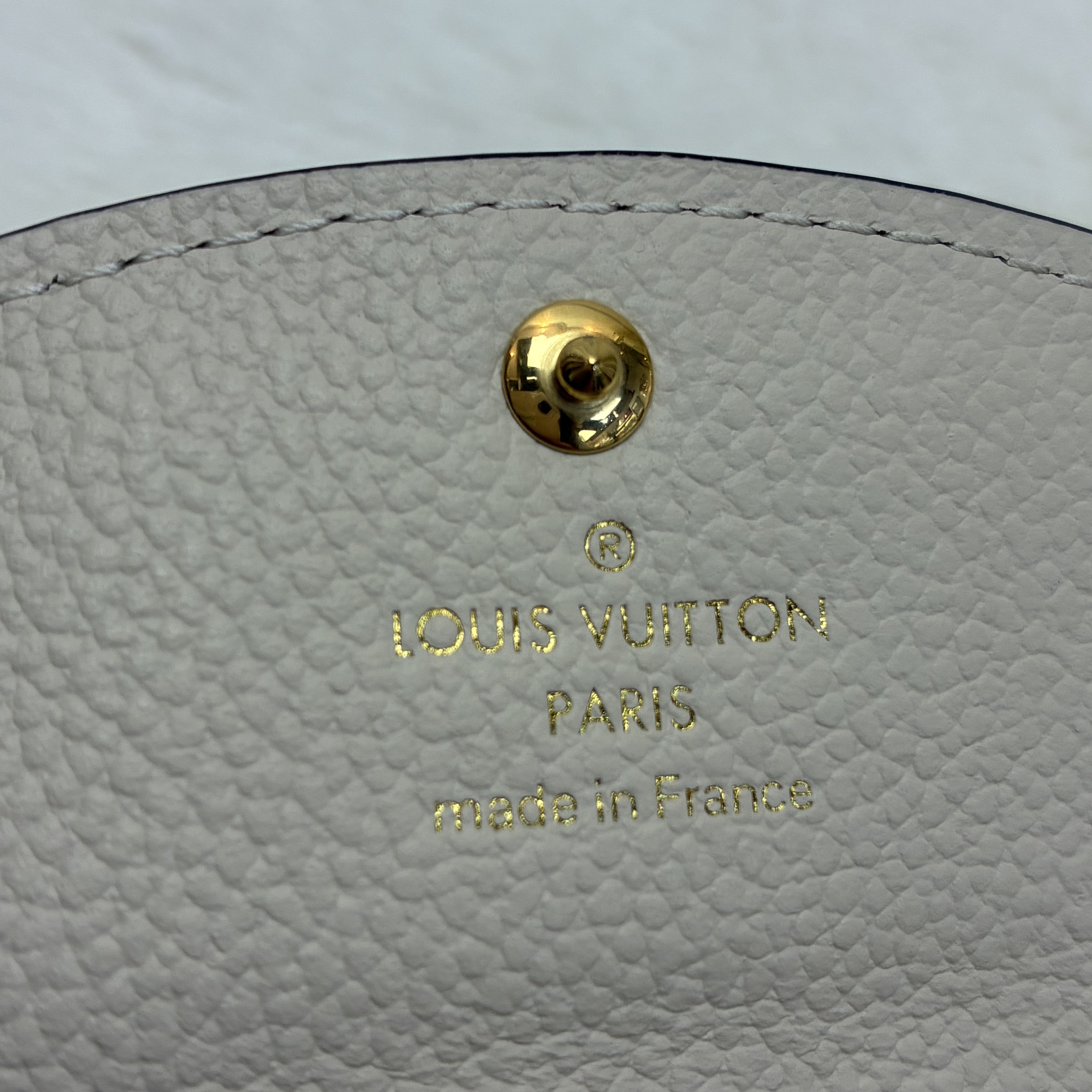 LOUIS VUITTON Rosalie 經典老花滿印 Monogram Empreinte 壓紋軟粒面牛皮革 「合送禮」 LV 拉鏈卡包