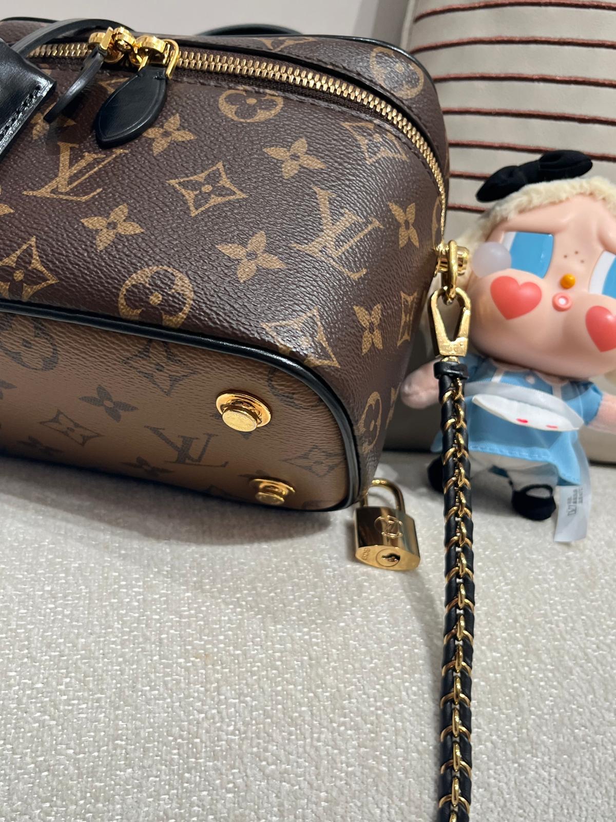 LV Vanity pm Monogram reverse M45165 100%Authentic, 98%New ✅Key Lock✅Dust bag