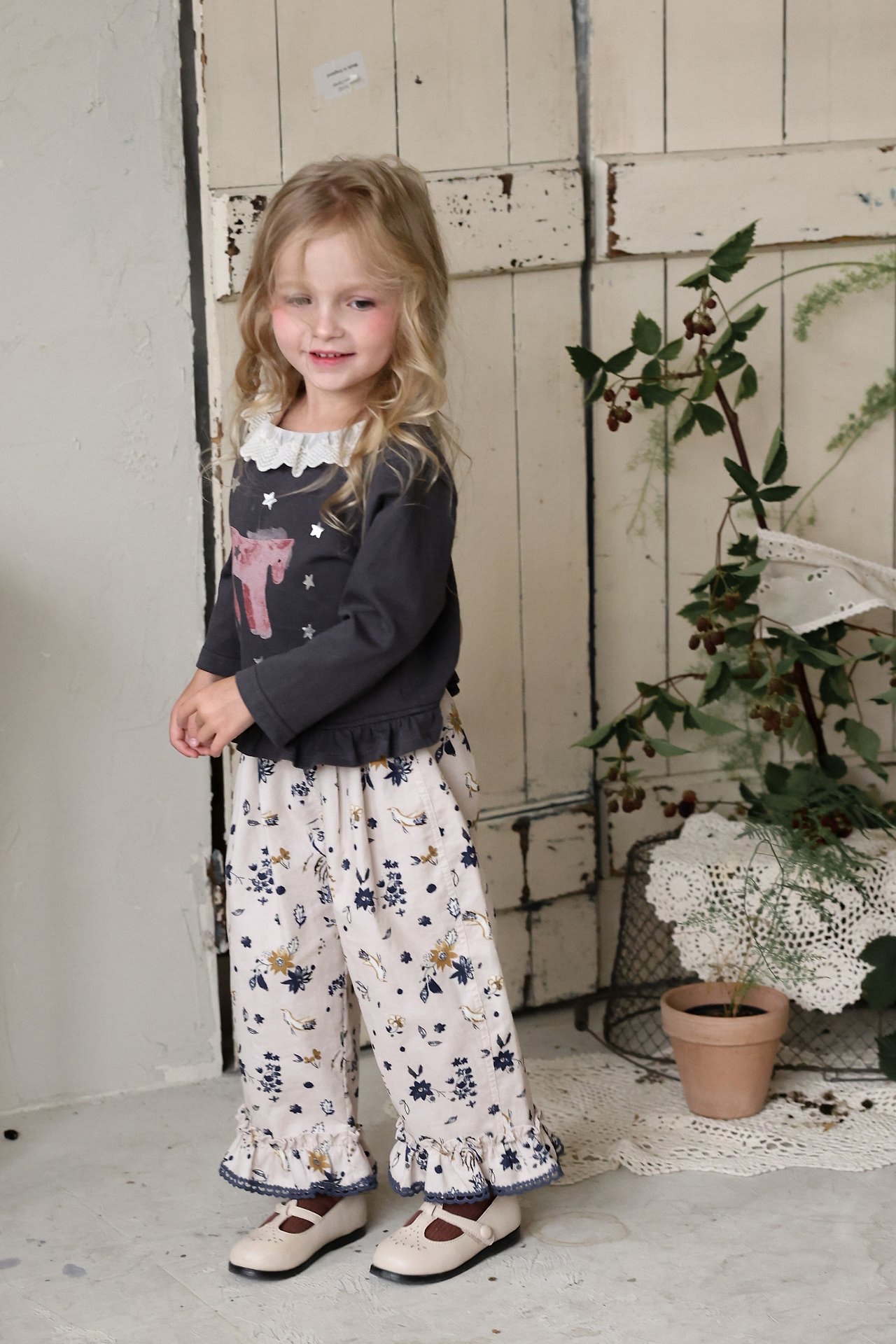 Flo | A rabbi Pants