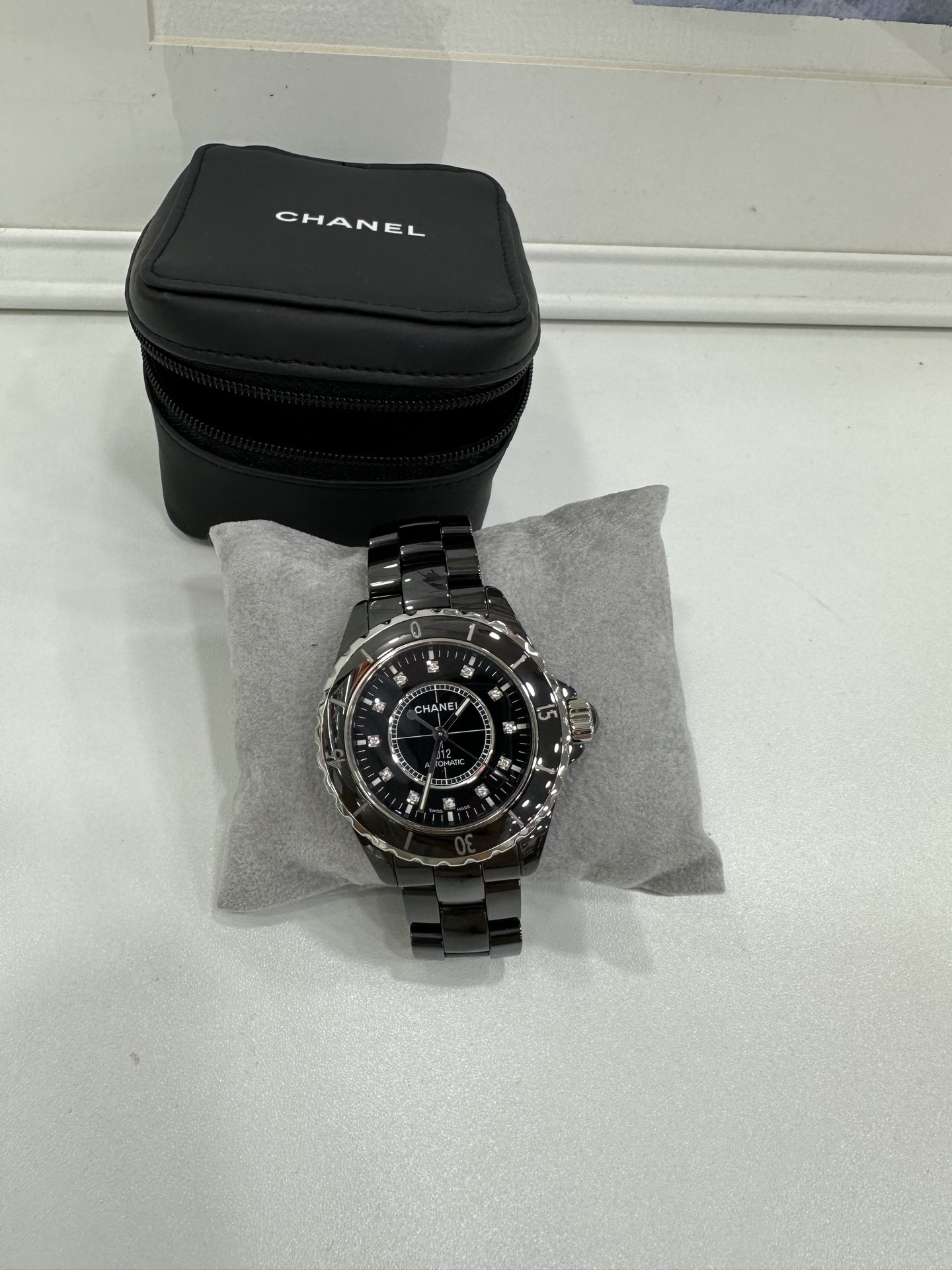 Pre owned chanel watch J12