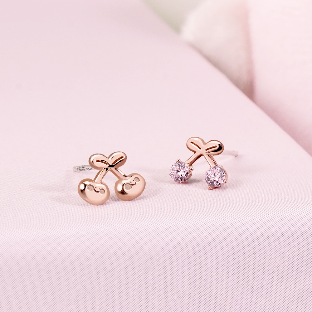 📦訂購 台灣限定 STORY 故事銀飾 Little Heart經典系列 小心臟櫻桃晶鑽純銀耳環