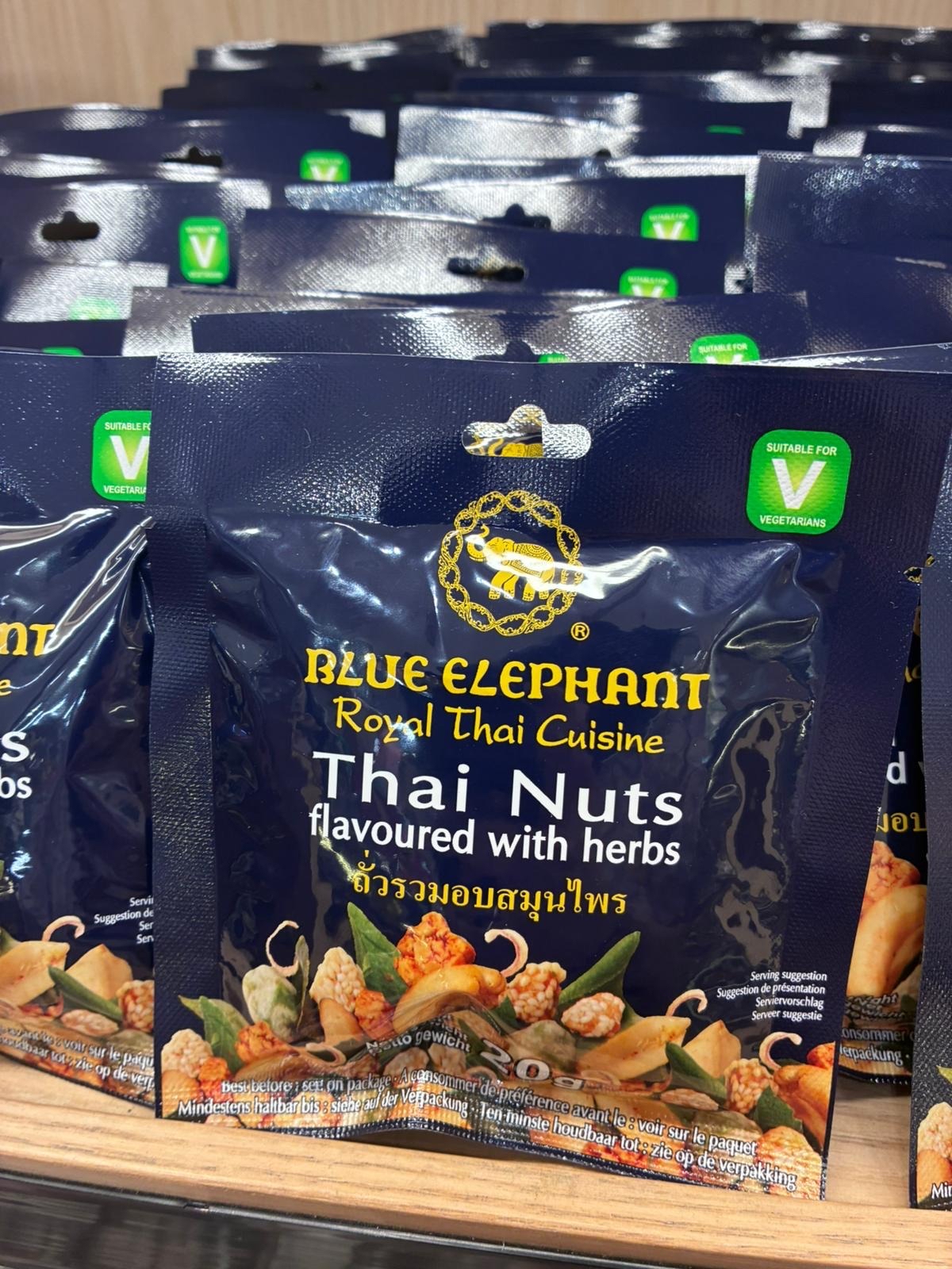 泰國🇹🇭直送@限時預購🔛Blue Elephant香草調味綜合堅果20g(一套2包)