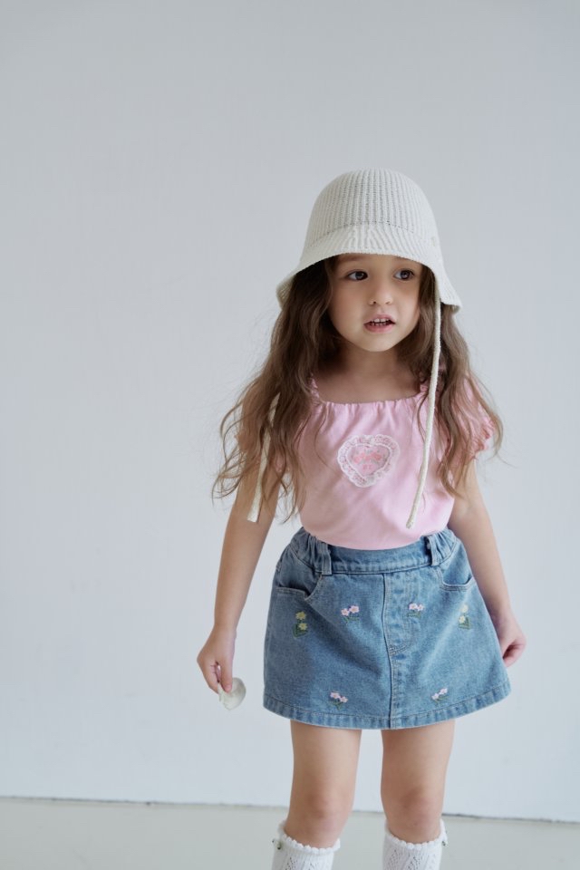 Momoann | Flower denim shorts(size 7(100-105)