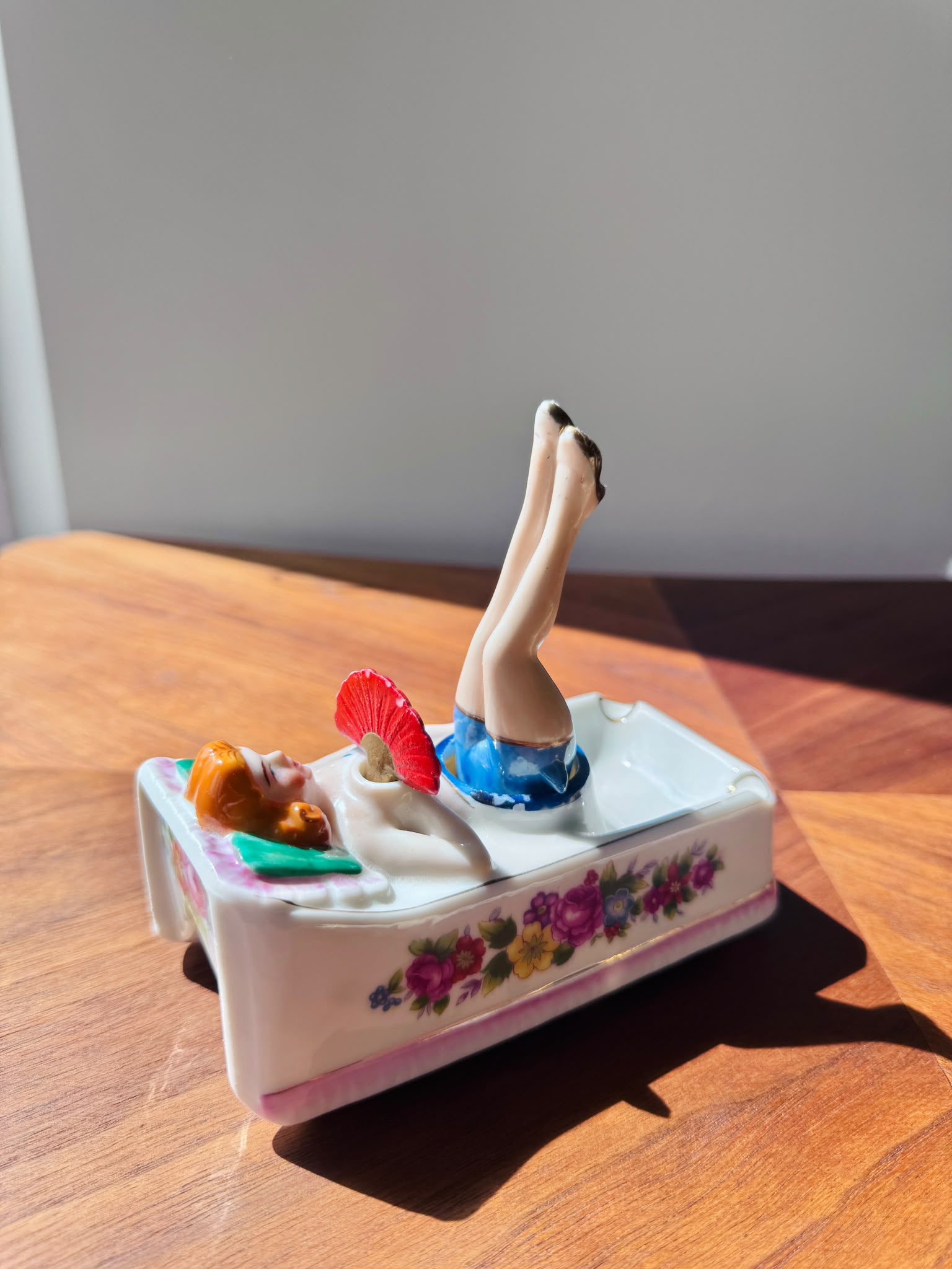 Rare! Vintage C.a. 1950s Japanese Pin-Up Girl “Naughty Nodder” Ashtray (MT2613)