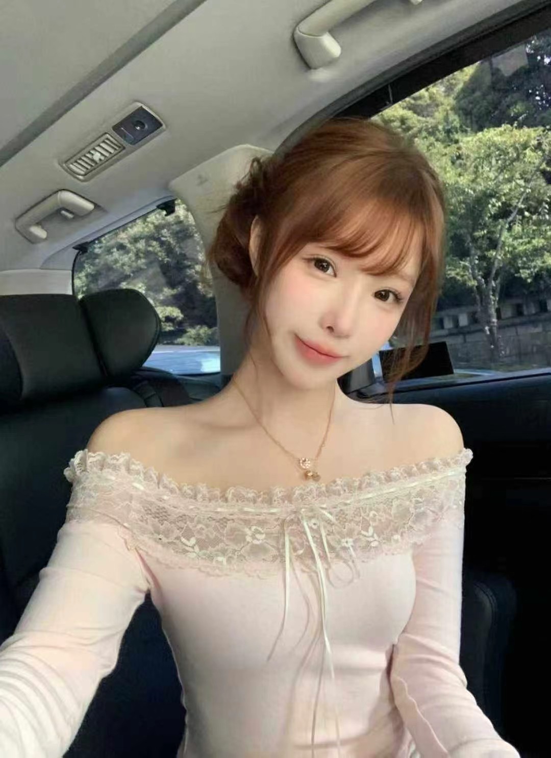 4382 一字肩长袖上衣