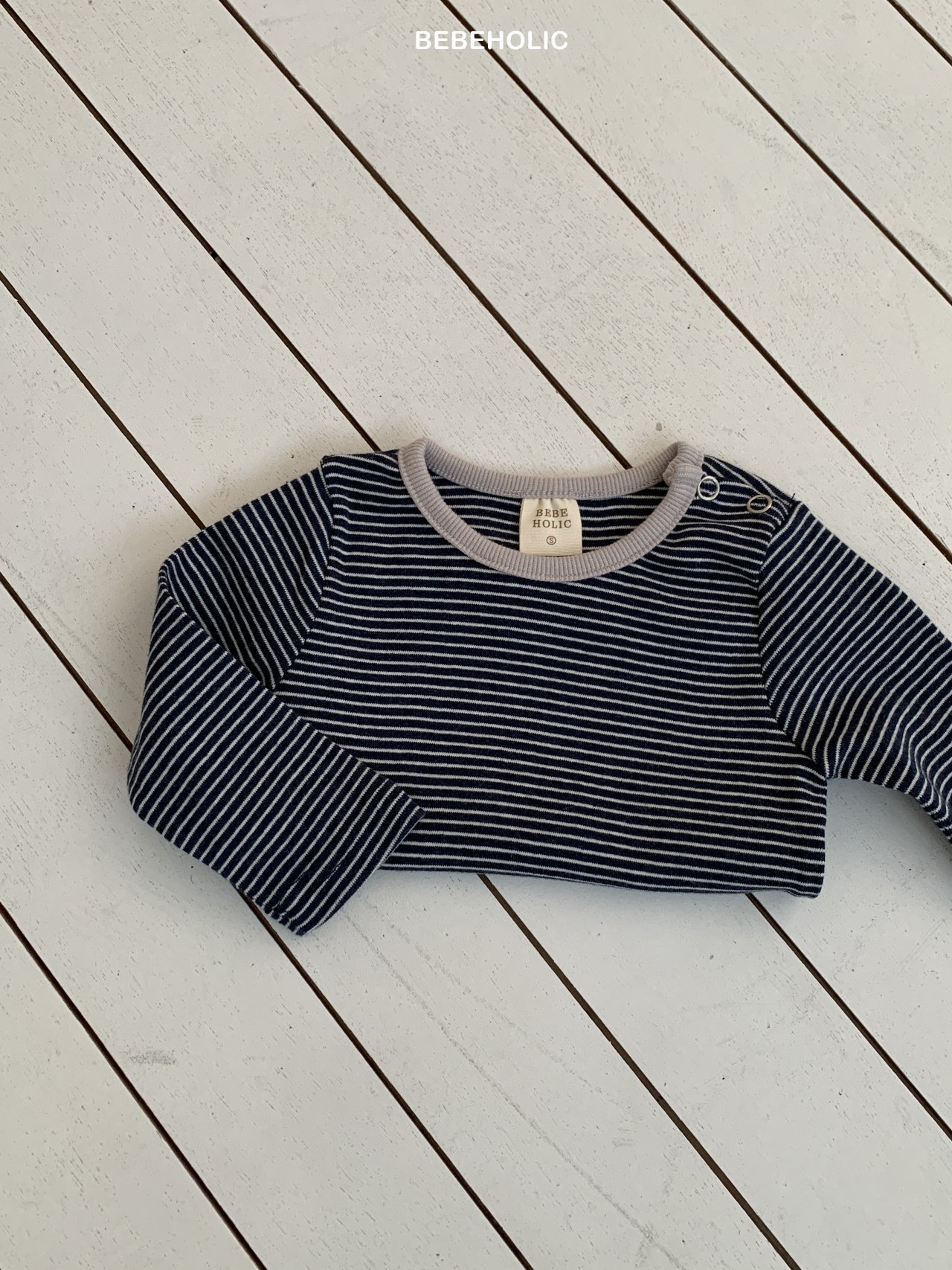 🌸預訂 韓國直送🌸🇰🇷BEBEHOLIC三色條紋打底長袖上衣