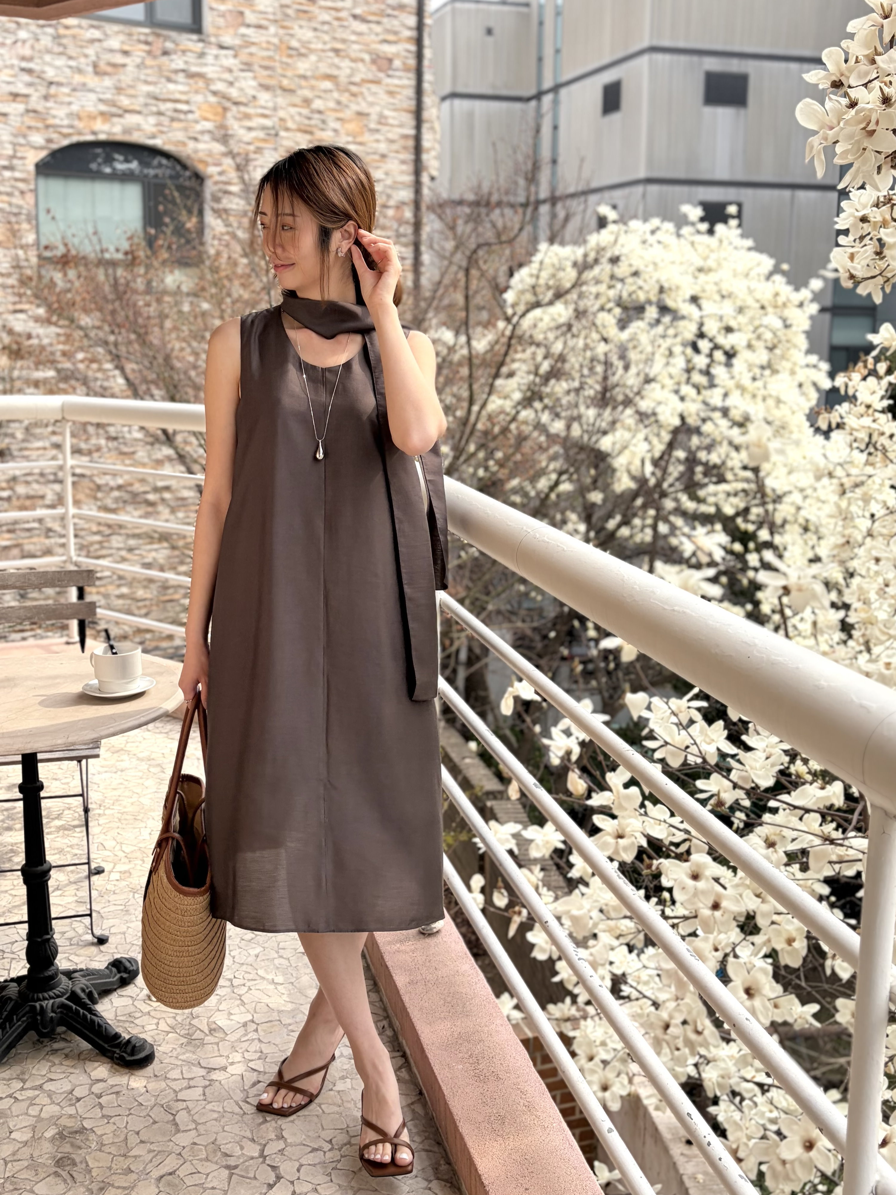 The Flowy Scarf-Detail Dress (Brown)