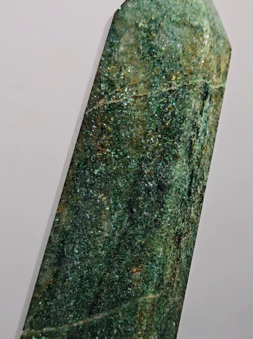 Green mica in fuchsite tower from Madagascar - MCA69