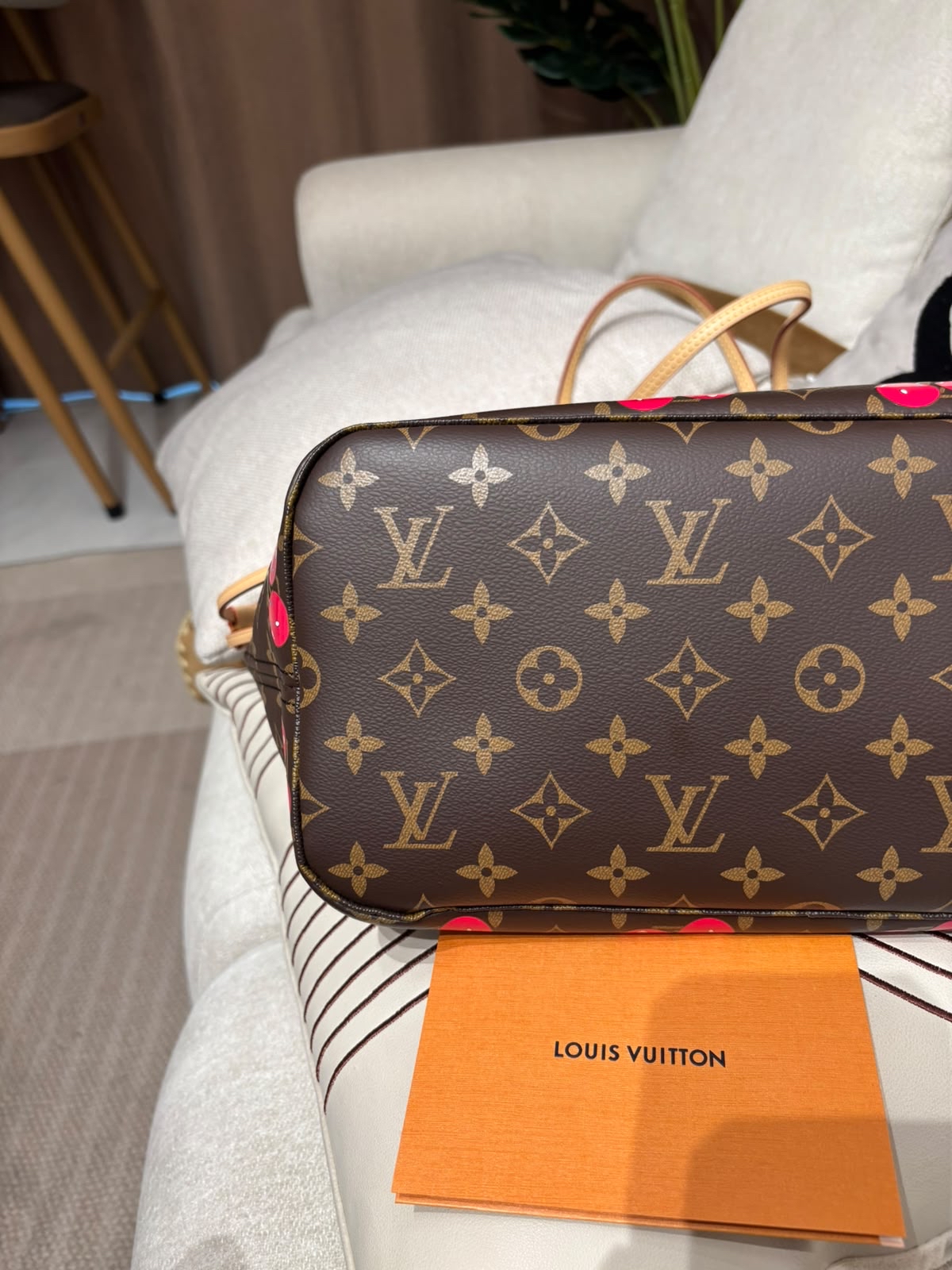未使用品 Lv neverfull mm x TM M13263 cherry  Takashi Murakami Brown Monogram Cherises Neverfull MM 2025 100%Authentic, Unused未使用品 ✅收據✅Pouch✅Dust bag 