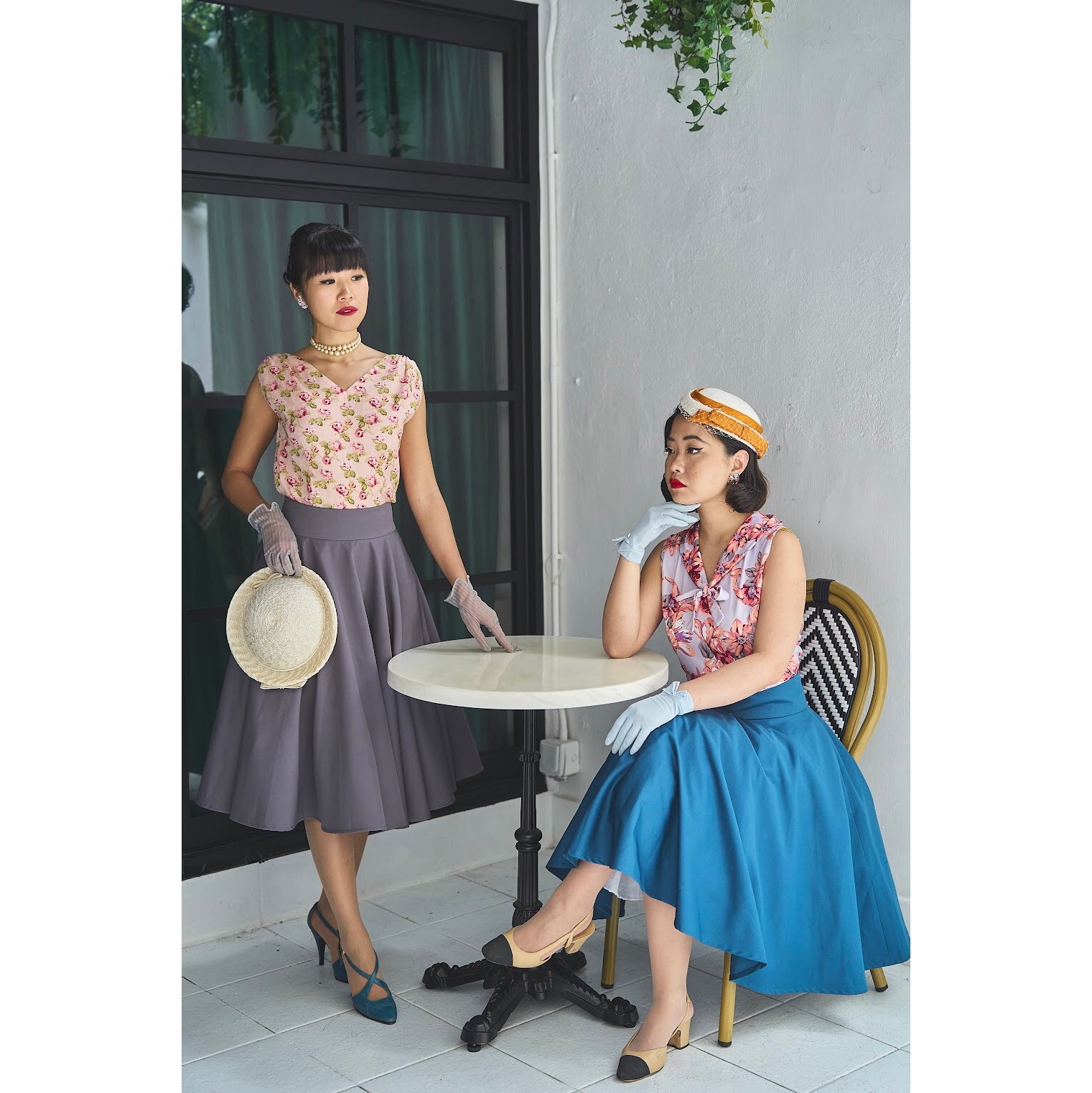 (Ready-Made)1950s Style Romantic Garden Rose Cotton V-Neck Top (FM184)