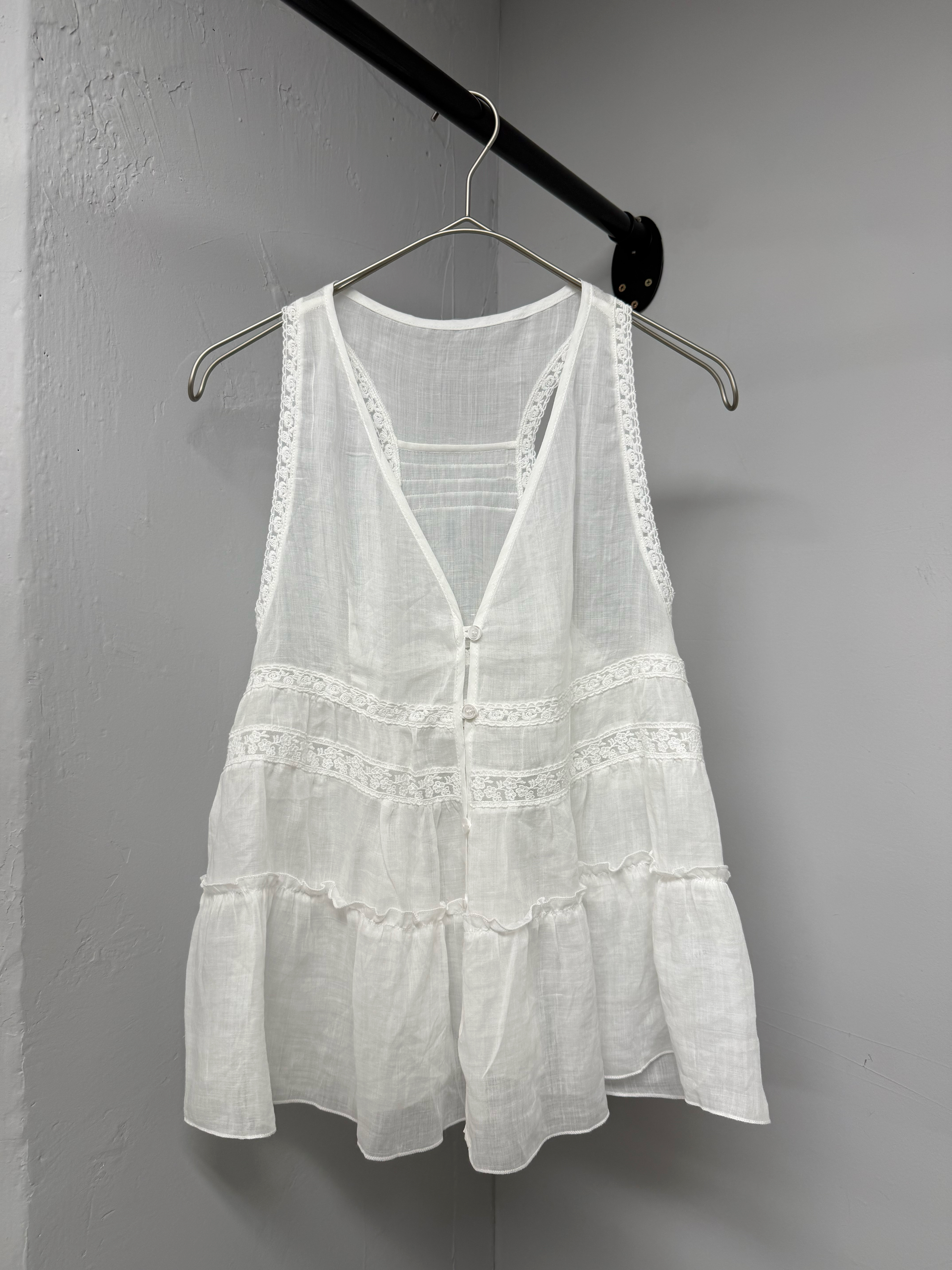 Embroidered Vest #top138