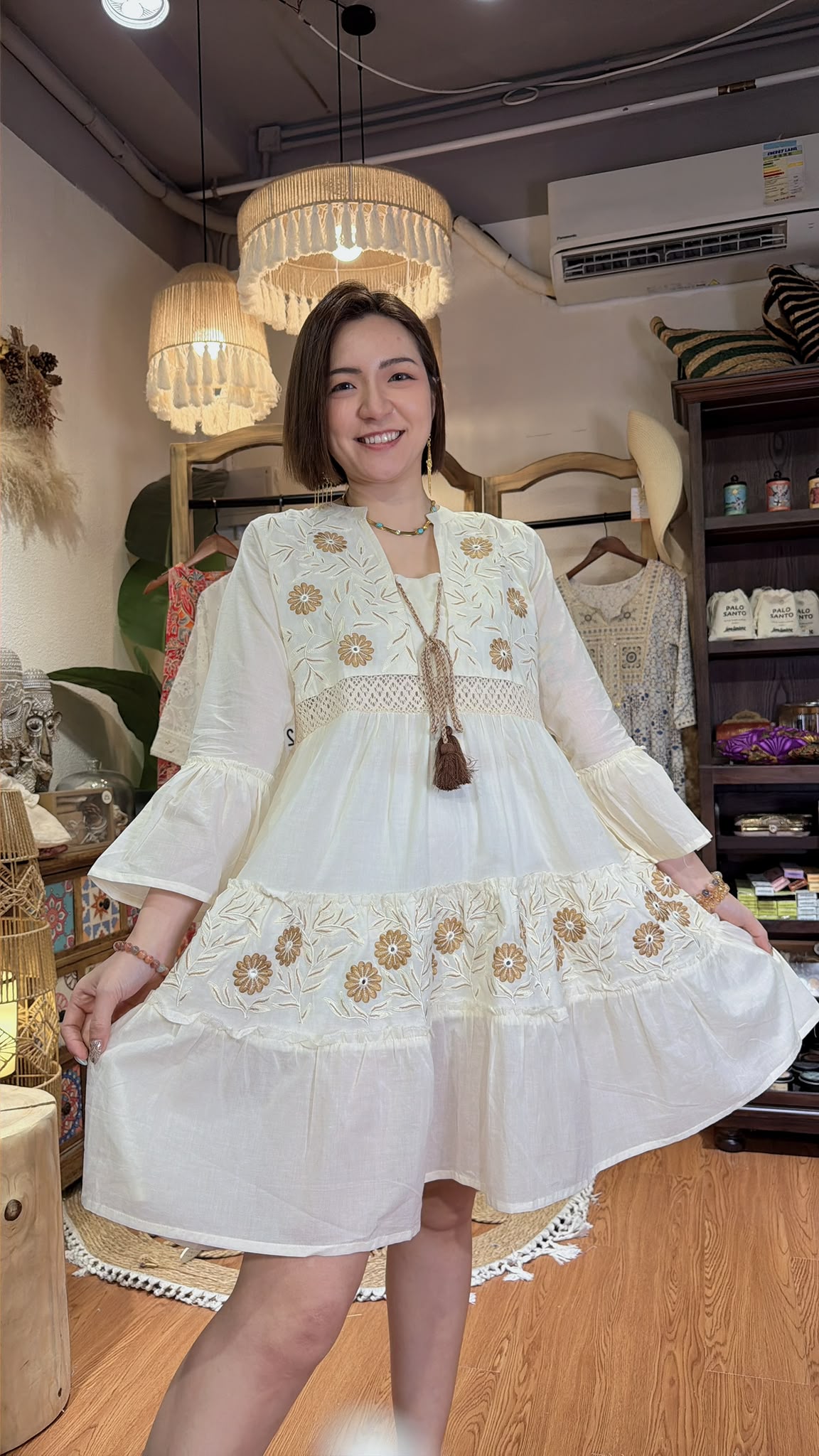 2884 Beige with Flower Emb Sleeve short OP