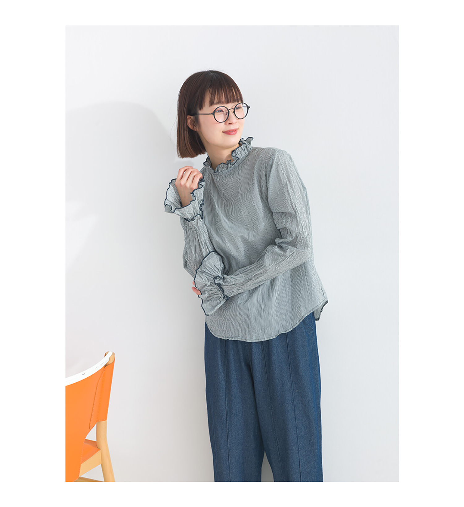 LP - 褶皺荷葉邊襯衫 (黑白間紋)