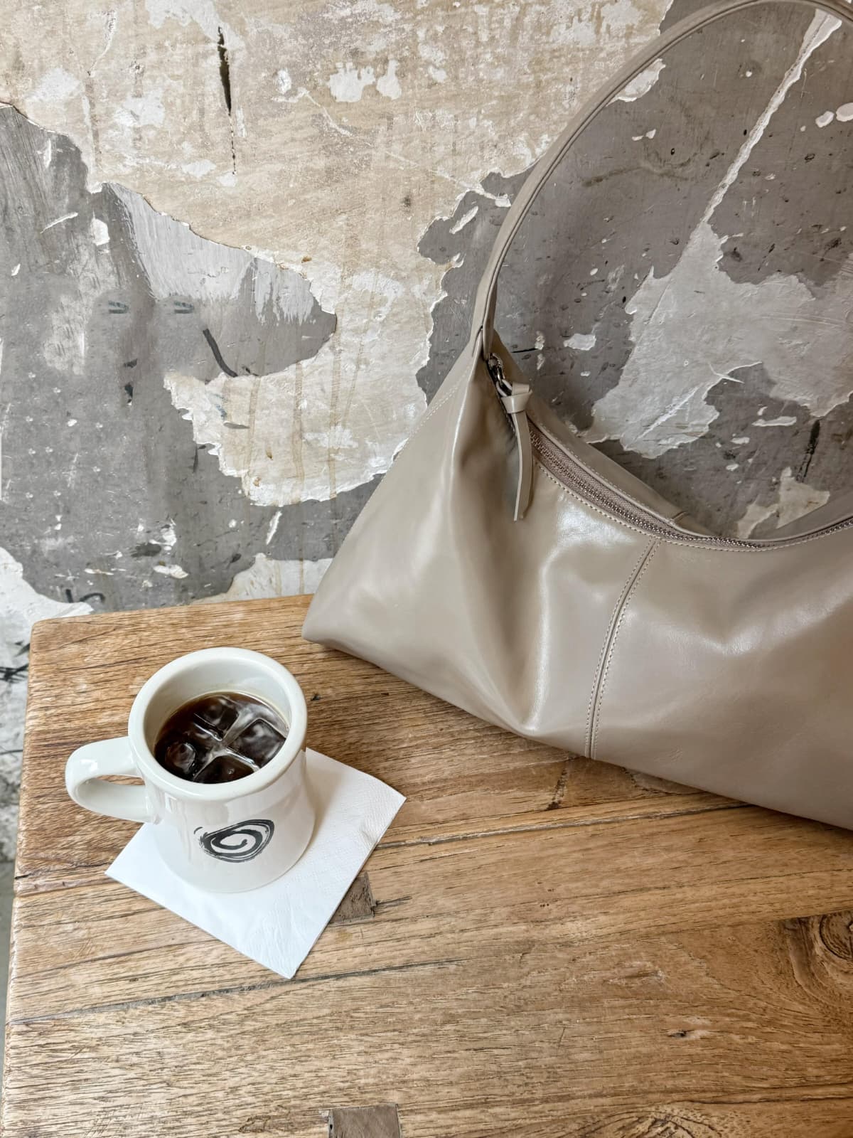 【韓國設計師品牌】全真皮亮面牛皮餃子單肩包