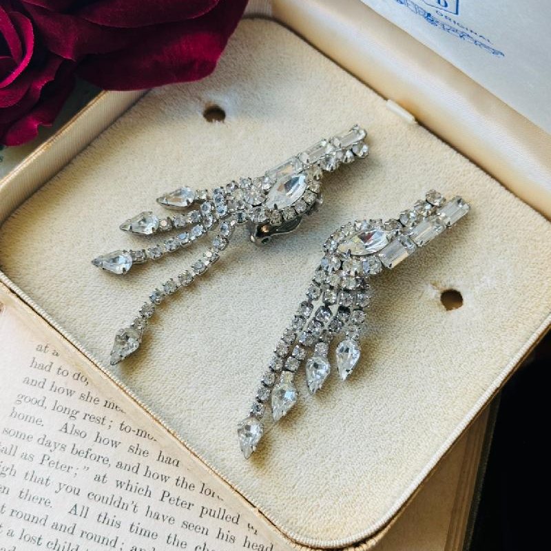 Vintage c.a. 1950s Glamorous Cascade Diamanté Sparkling Clip Earrings (MT2139)