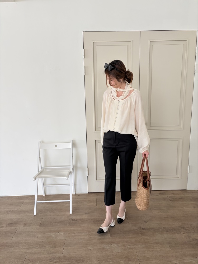 Eloise Tie-Neck Blouse (Cream)