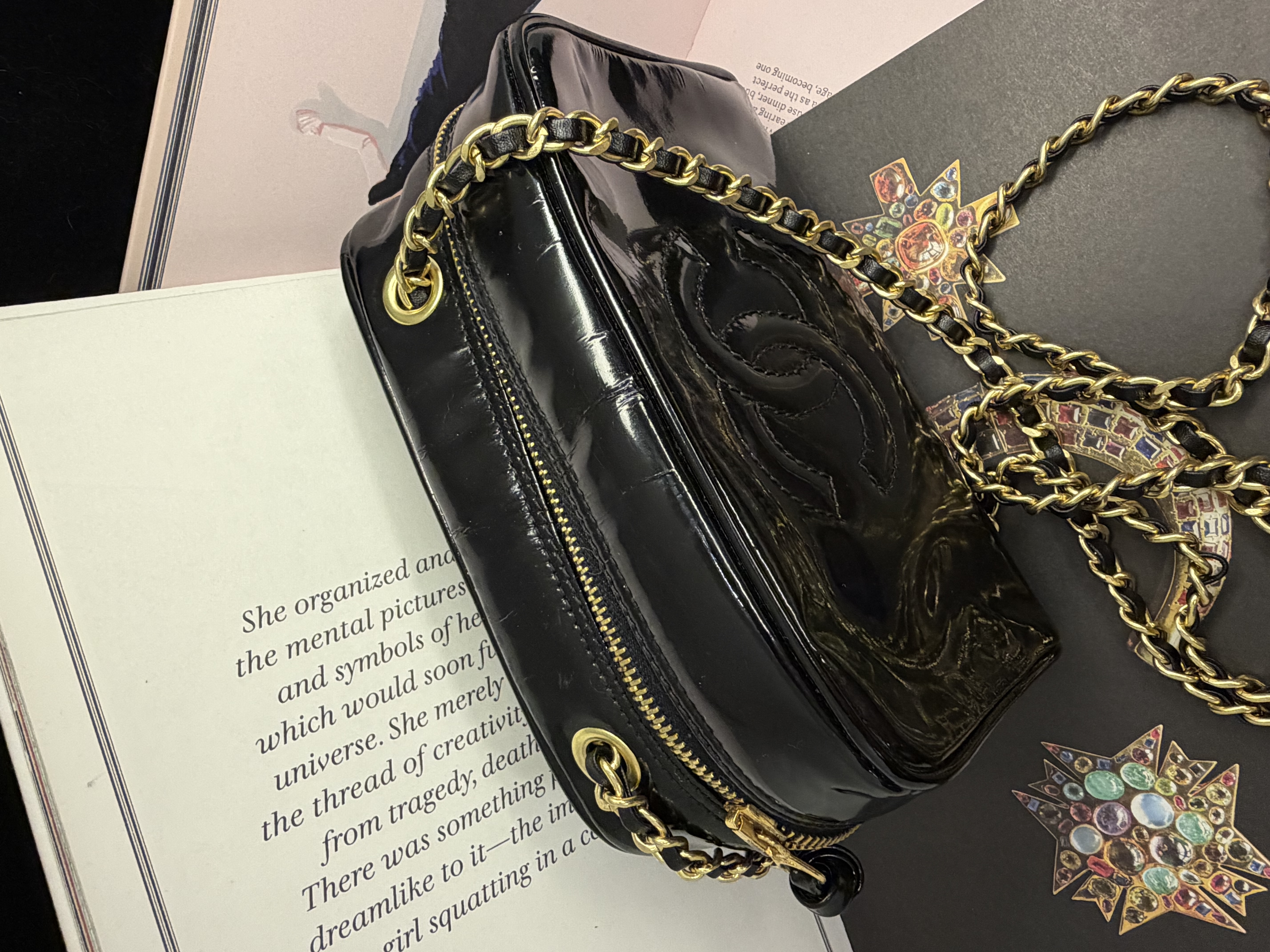 vintage chanel cc patent leather vanity bag