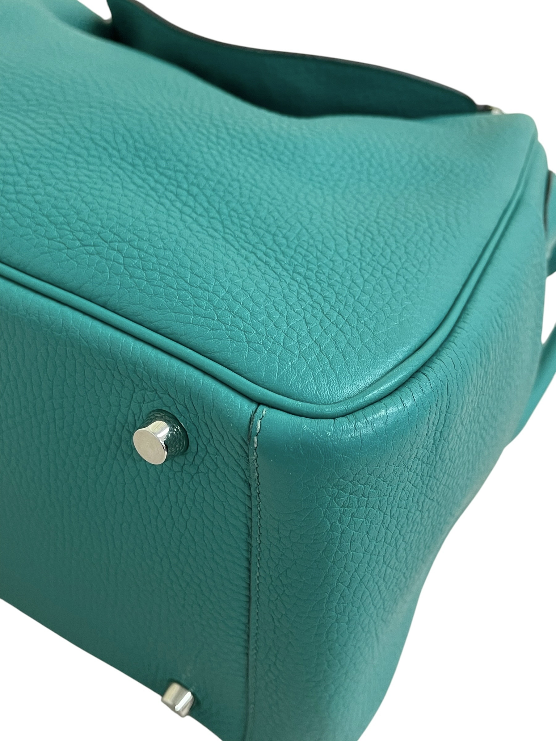 Pre-owned Hermes Lindy 30/ Stamp X / Color : 7F/ Product Code: 062606