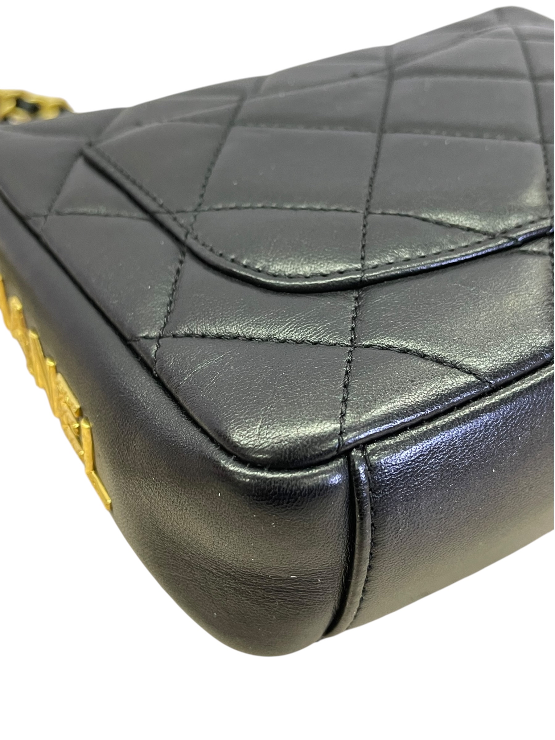 Pre-Owned CHANEL Flap Bag / Product Code: 082707