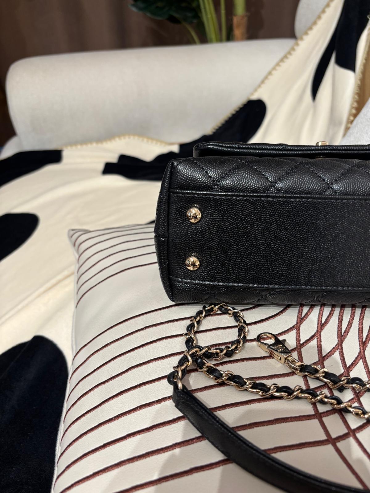 Chanel coco handle small 黑色荔枝牛皮 100%Authentic ,98%new  ✅專門店收據✅31card✅dust bag✅box 