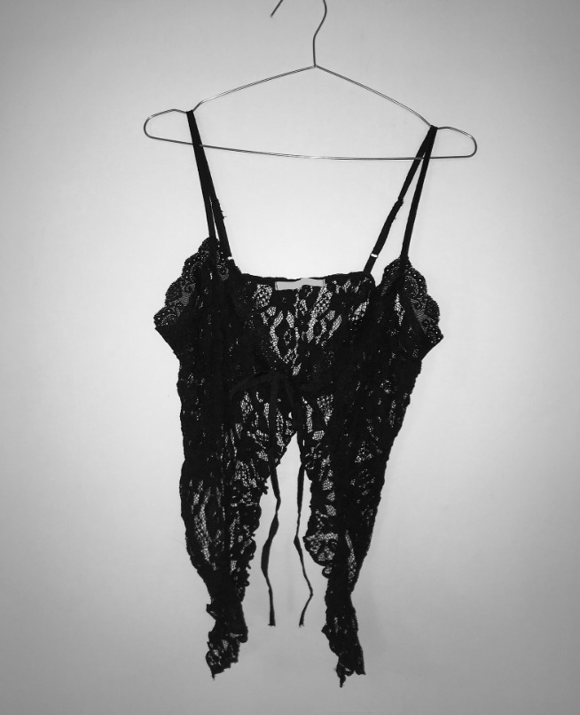 蕾絲蝴蝶綁帶背心