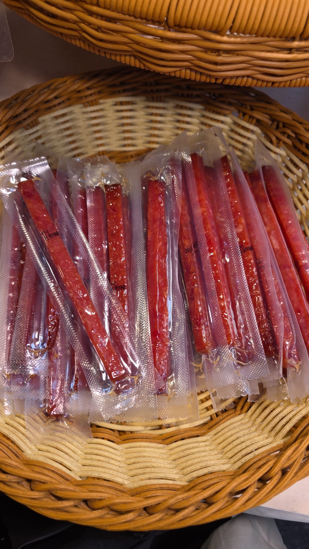 飛魚子豬肉乾 100g
