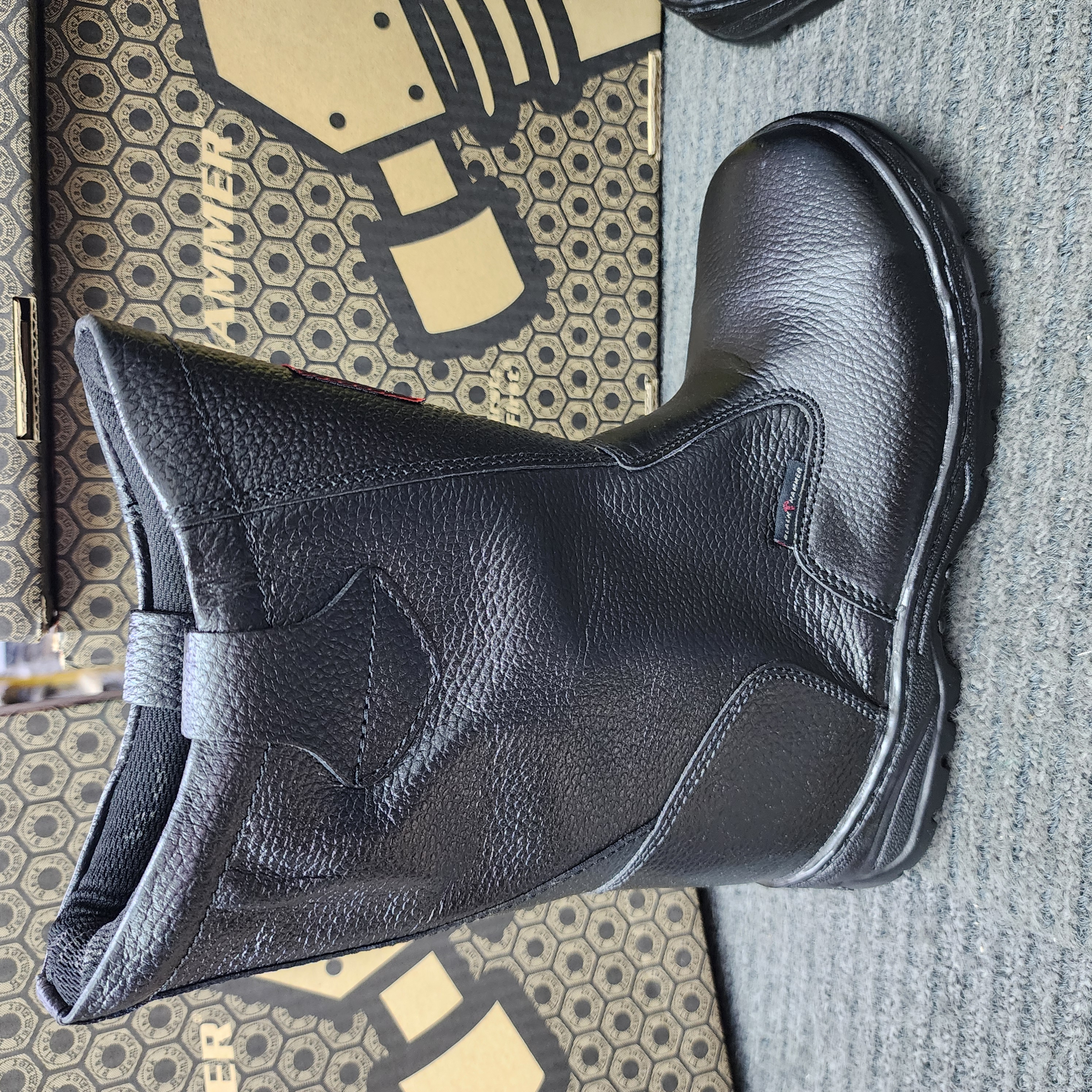 Black Hammer 2000 Series Men Safety Shoes High Cut slip on BH 2334 SIRIM DOSH Kasut Keselamatan