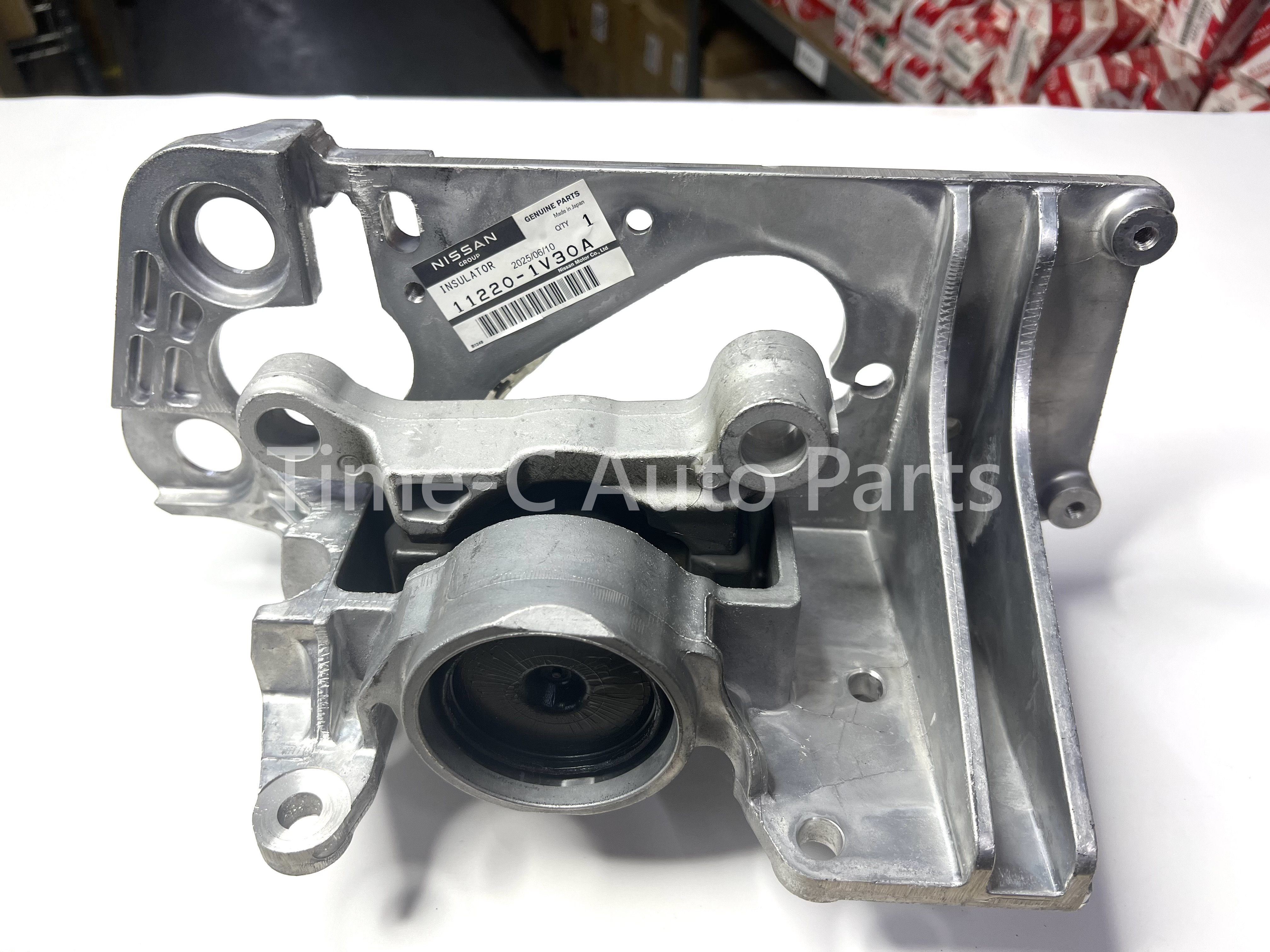 左上機器膠 11220-1V30A - Nissan Serena