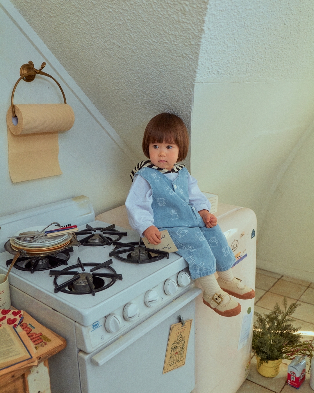 🌸預訂 韓國直送🌸🇰🇷OOTTBEBE兩色小熊滿印斜紋布牛仔背心連身褲