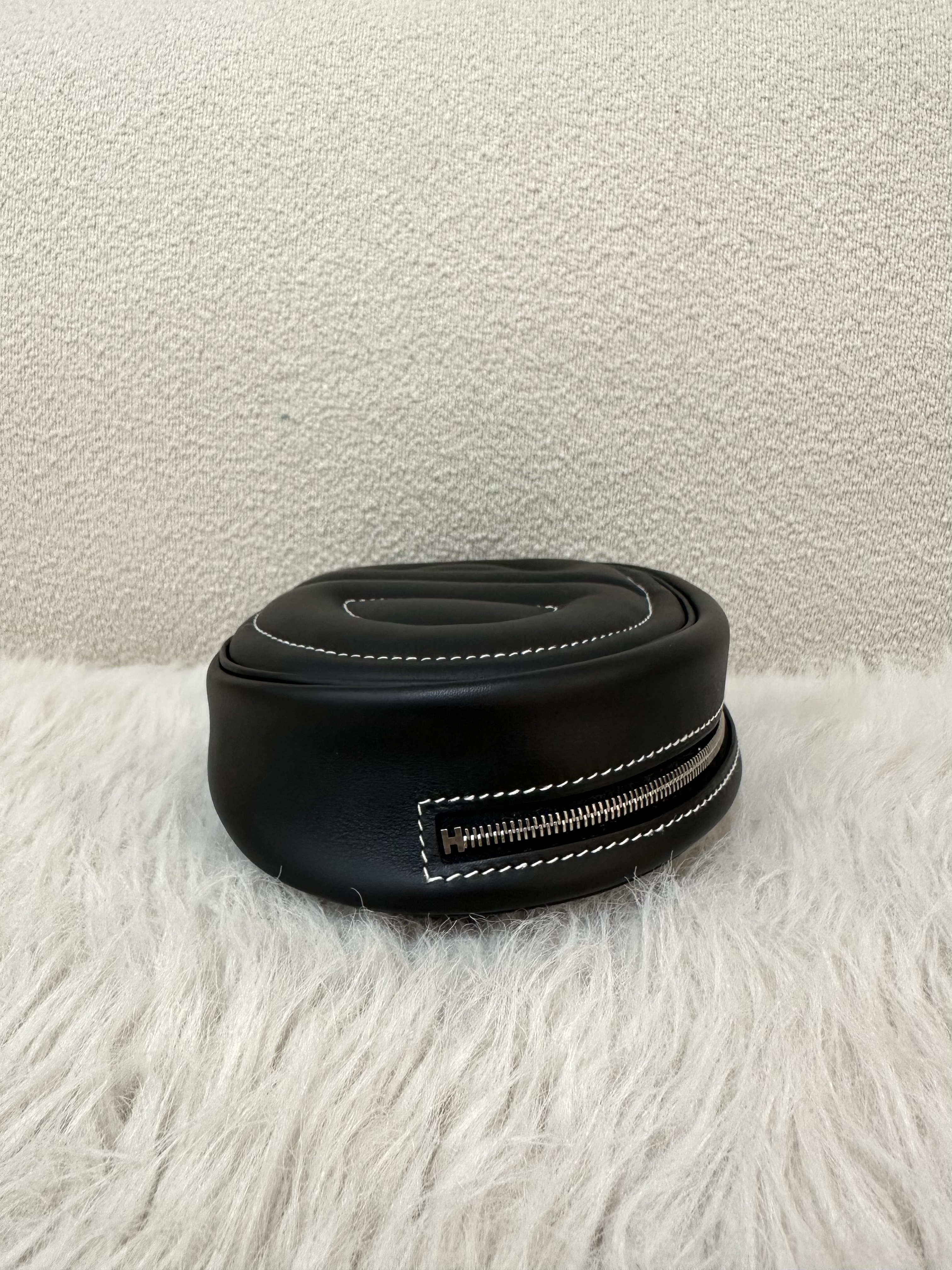 Pre-owned Hermès In-The-Loop Belt Bag/ Stamp Z/ Product Code: 26022130