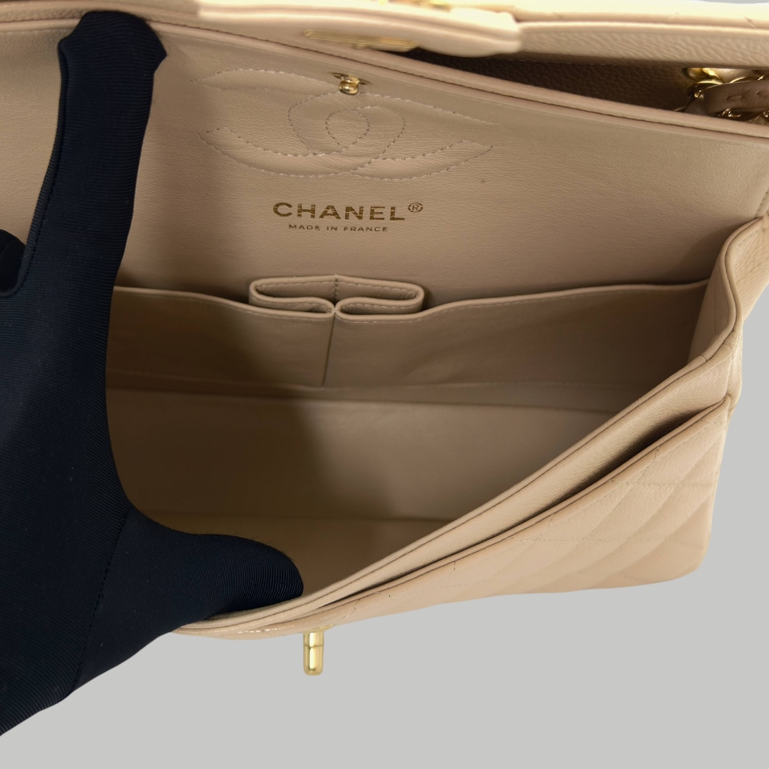 Chanel Caviar CF25金扣