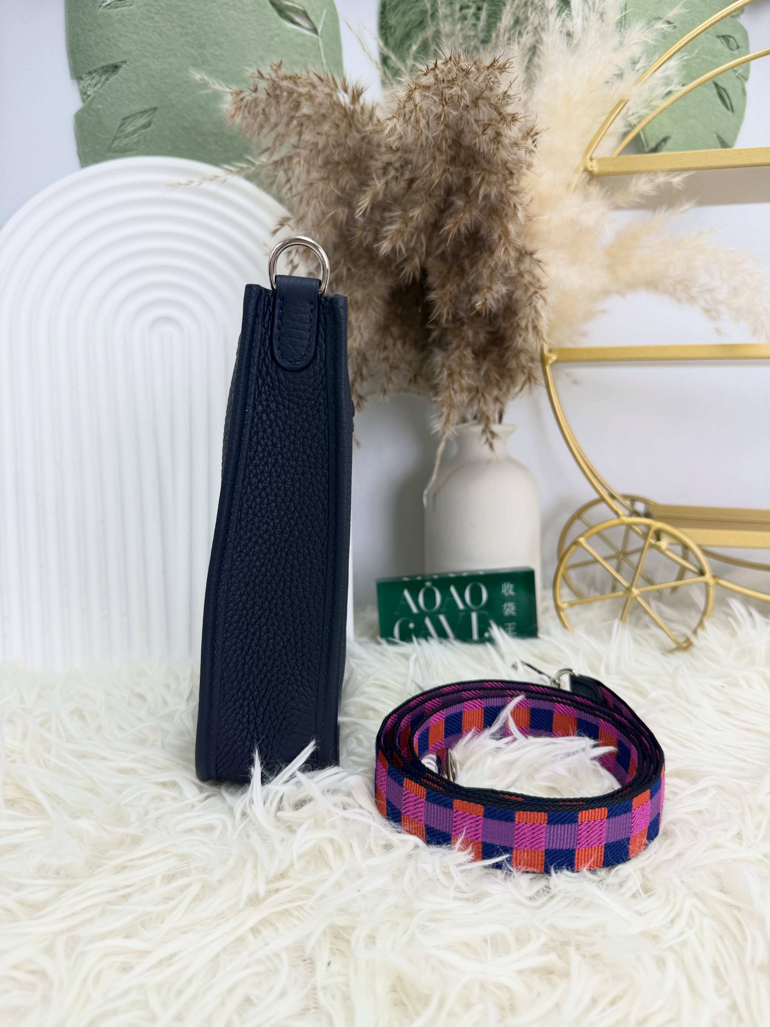 Hermes🛍️閑置品✨ mini e 深藍色 Z stamp💥 有原裝肩帶 有盒 有塵袋x2
