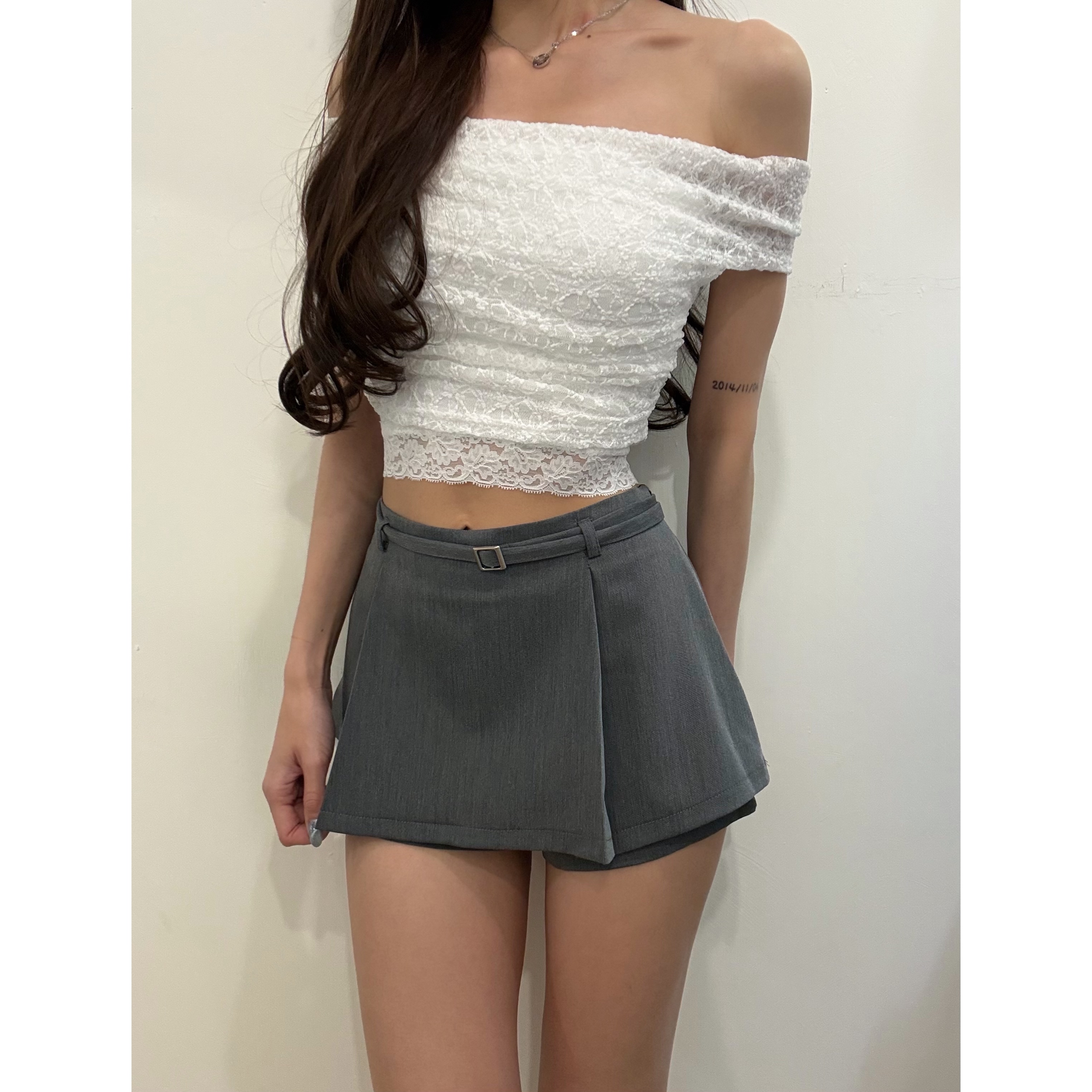 新品價5月8號截💙2605K《2WAYS LACE CROP》