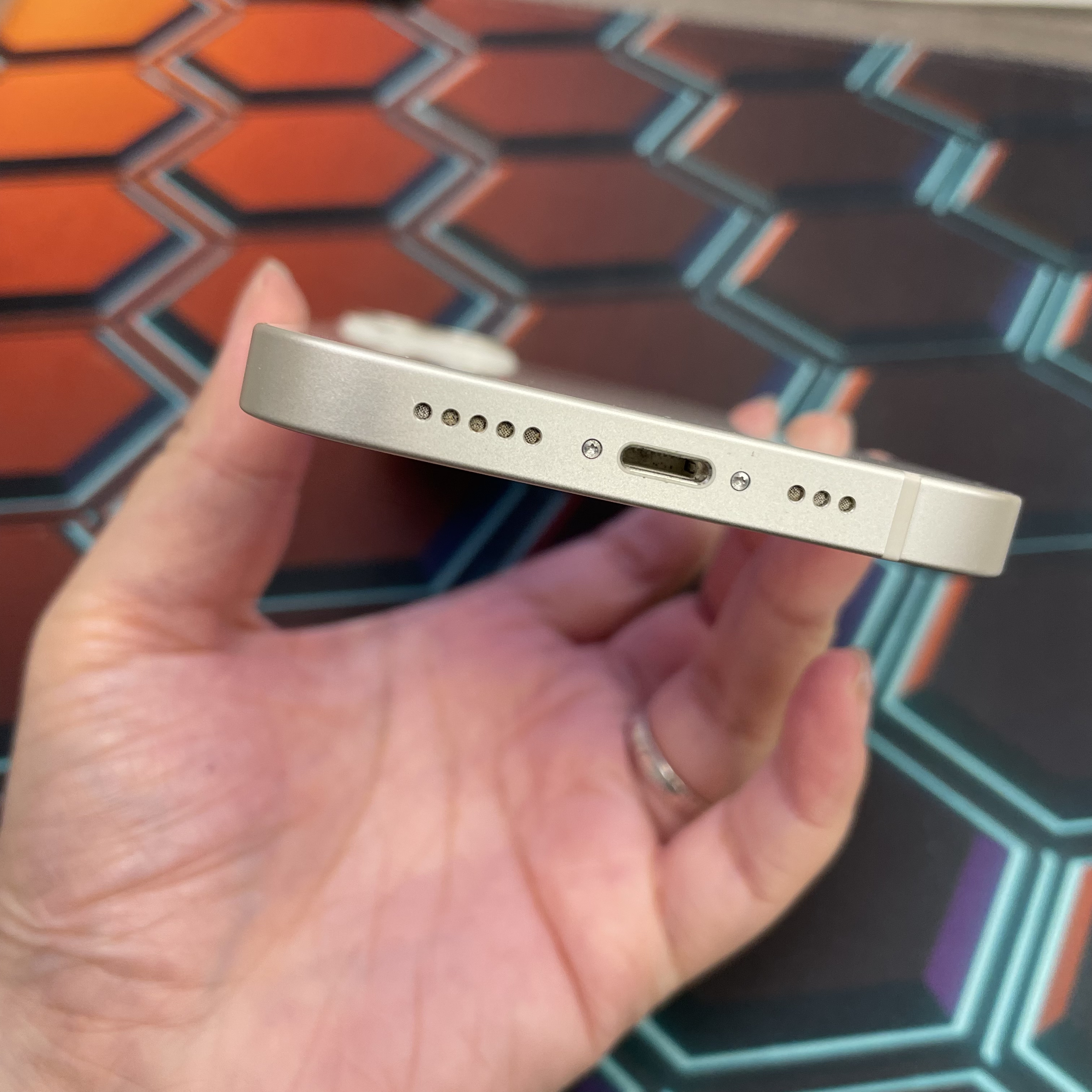 *7976 14 完美機 128GB 電84 白色 white