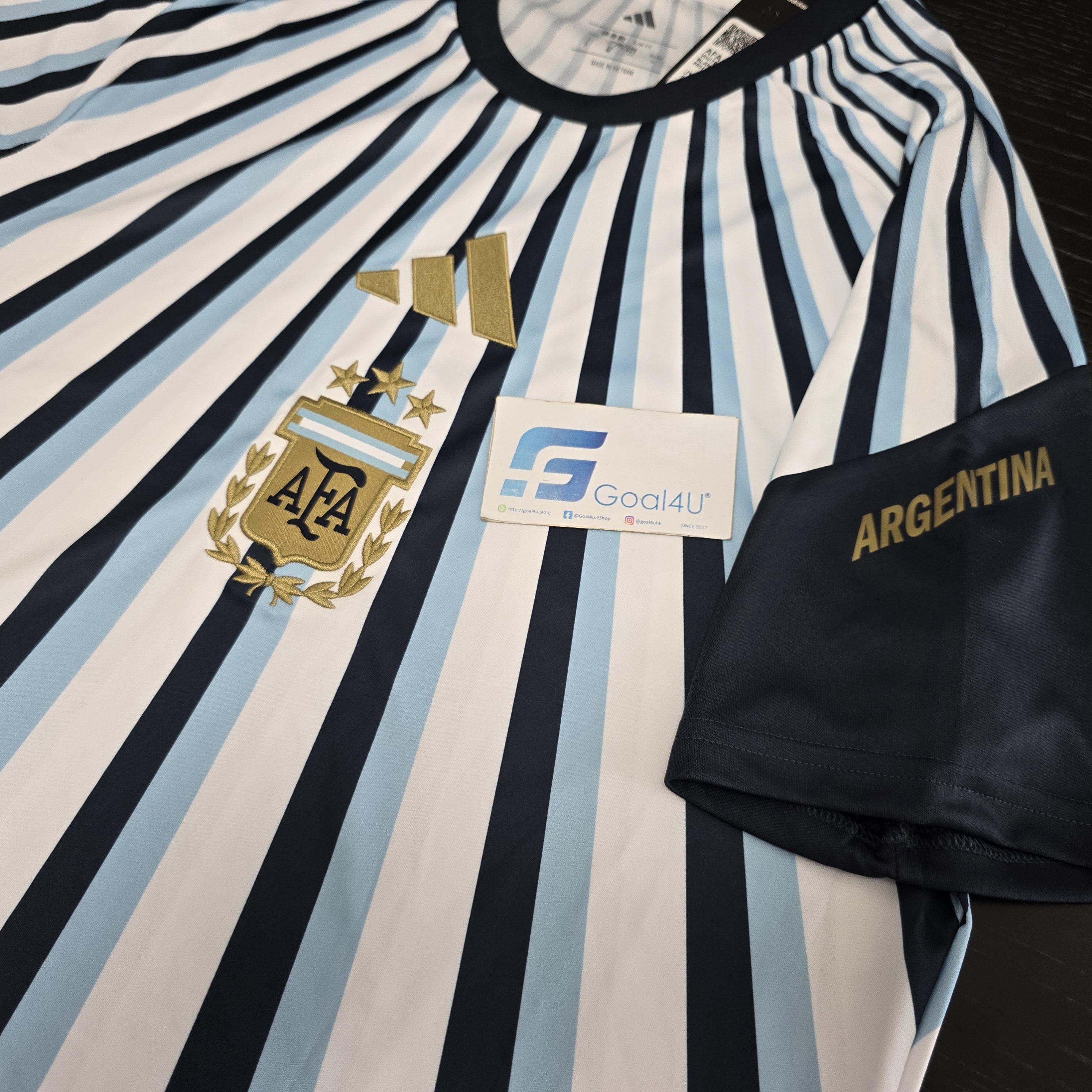 藍白榮耀再度啟航 Adidas Argentina 阿根廷 2026-27 主場賽前訓練球衣 JY9530