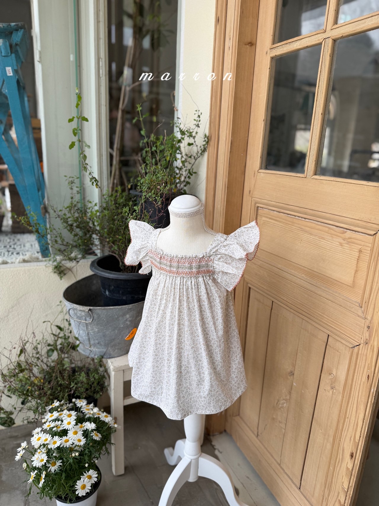 ☀️預訂 韓國直送☀️🇰🇷Marron兩色花卉荷葉袖背心連身裙