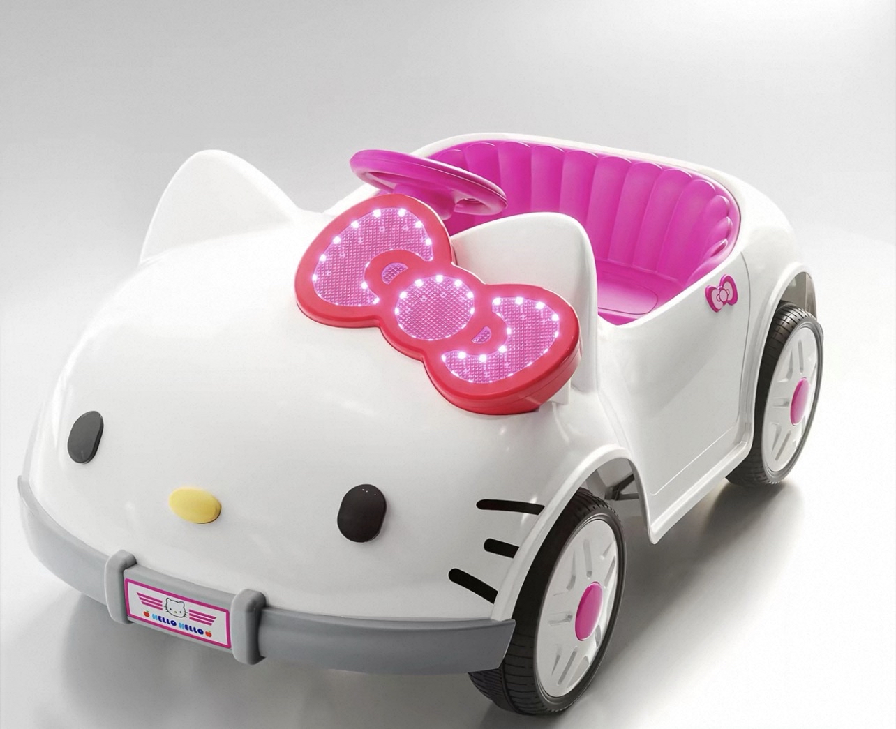 Hello Kitty 兒童遙控電動車