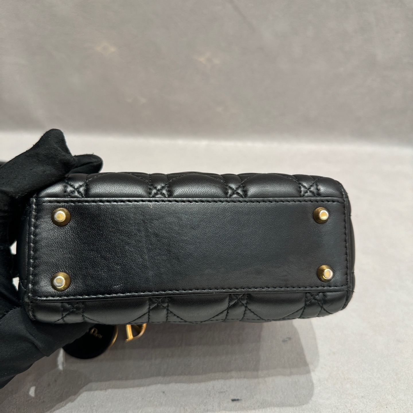 【預訂貨品】Dior Lady Dior三格黑金羊皮戴妃包