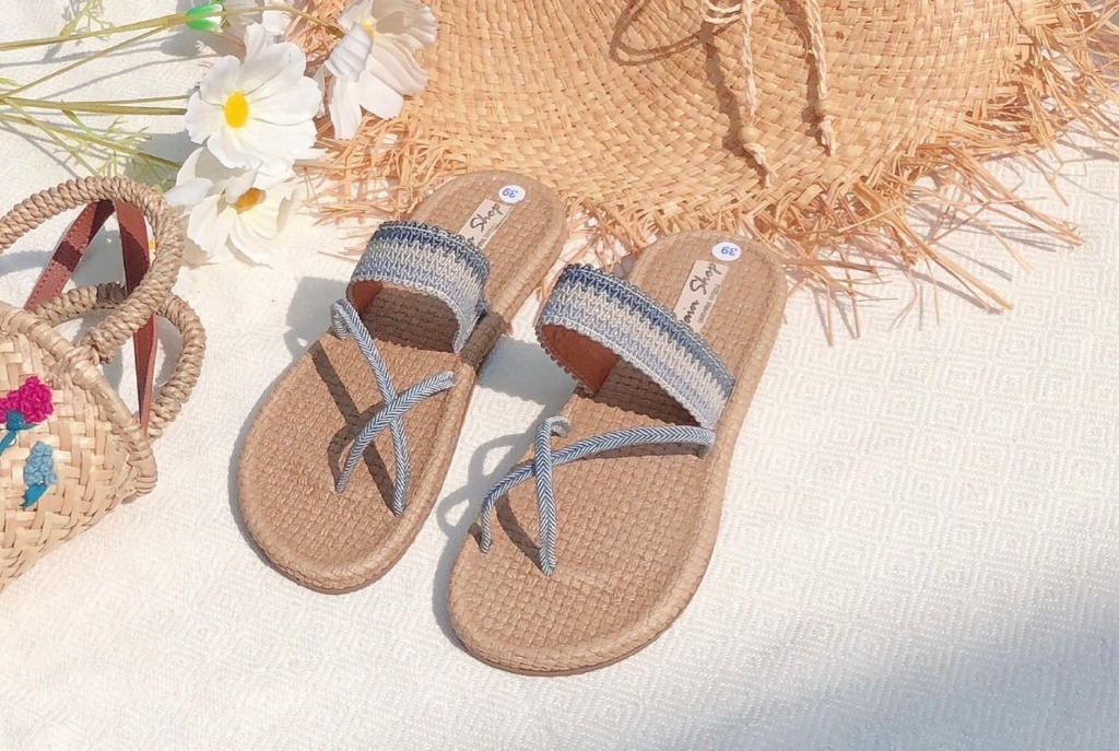泰國直送 泰國人手製作涼鞋Q 至T款