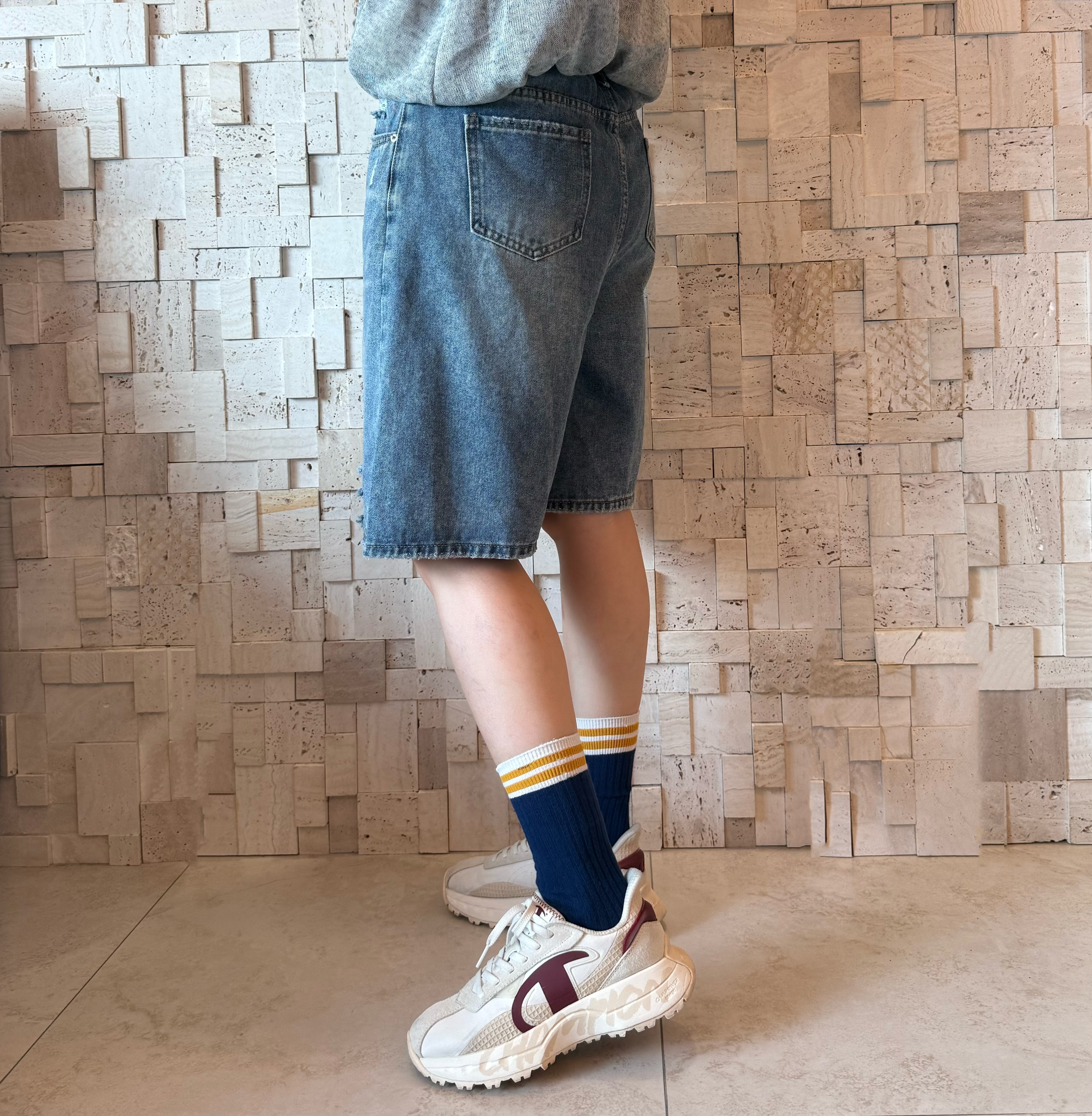 B00566 洗水破洞牛仔短褲💥