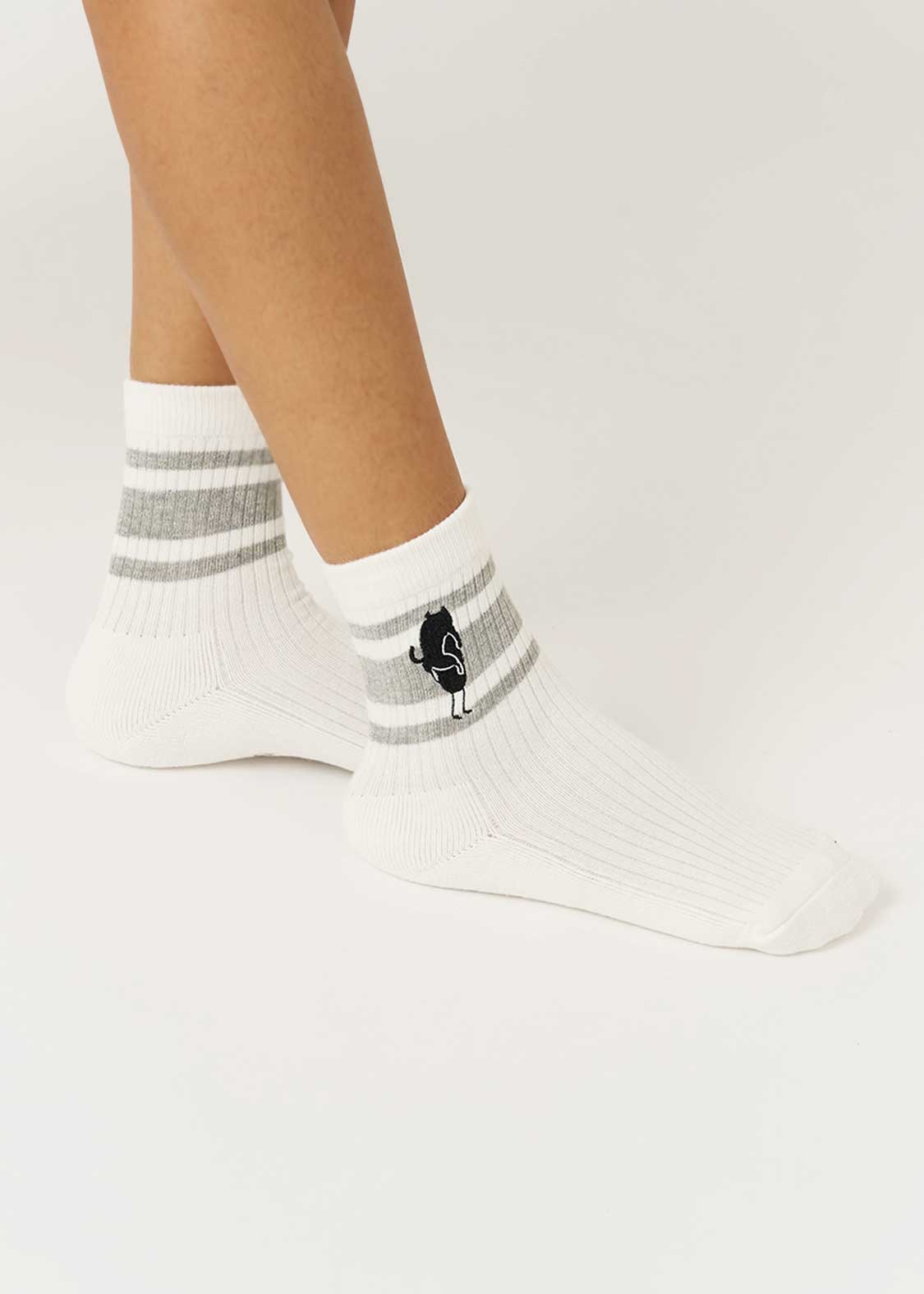 📦訂購 日本限定 graniph Beautiful Shadow 中筒襪