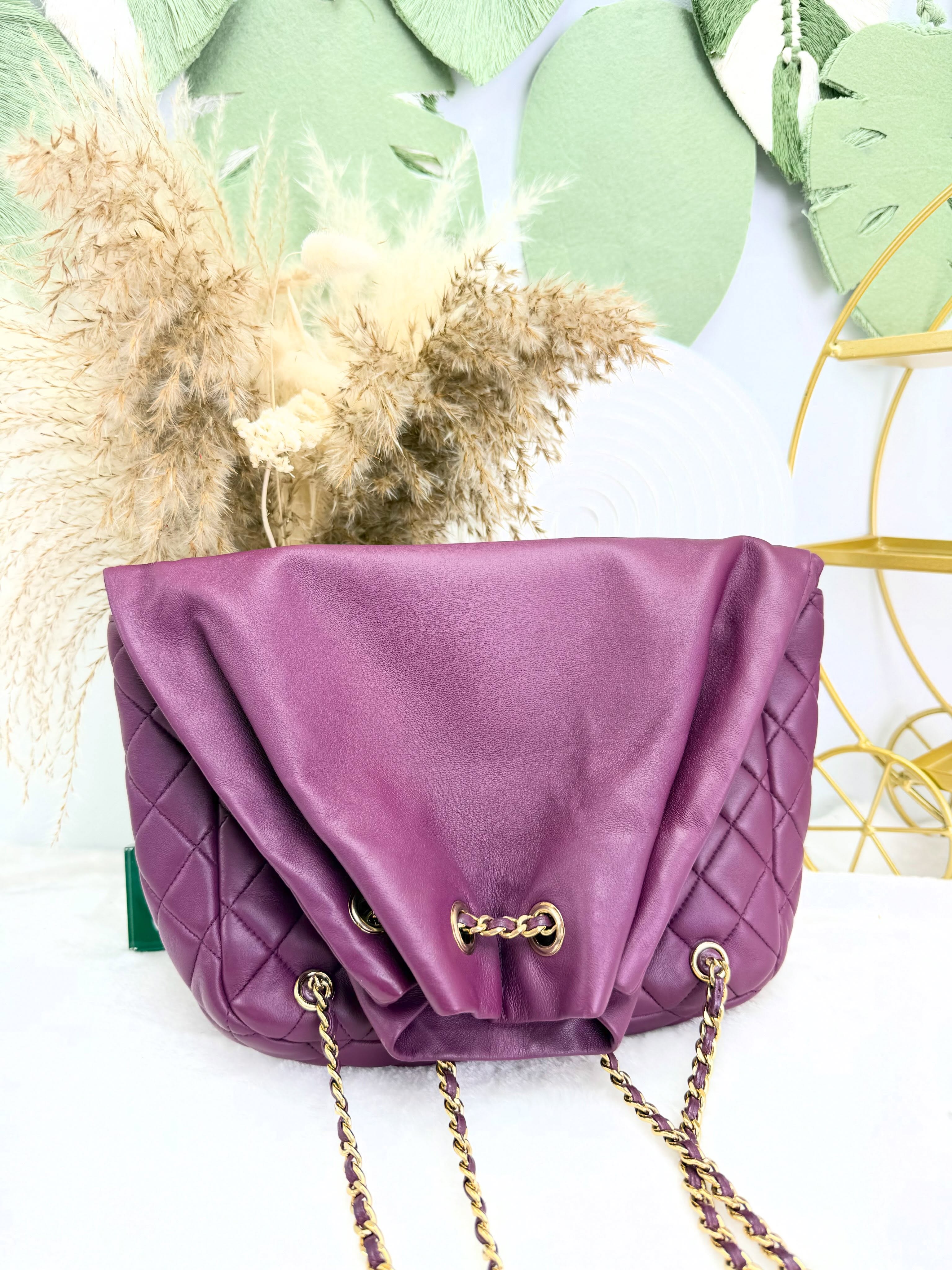 👜 PRE OWNED 🛍️酒紅羊皮束口包 21開 有卡有單 💜