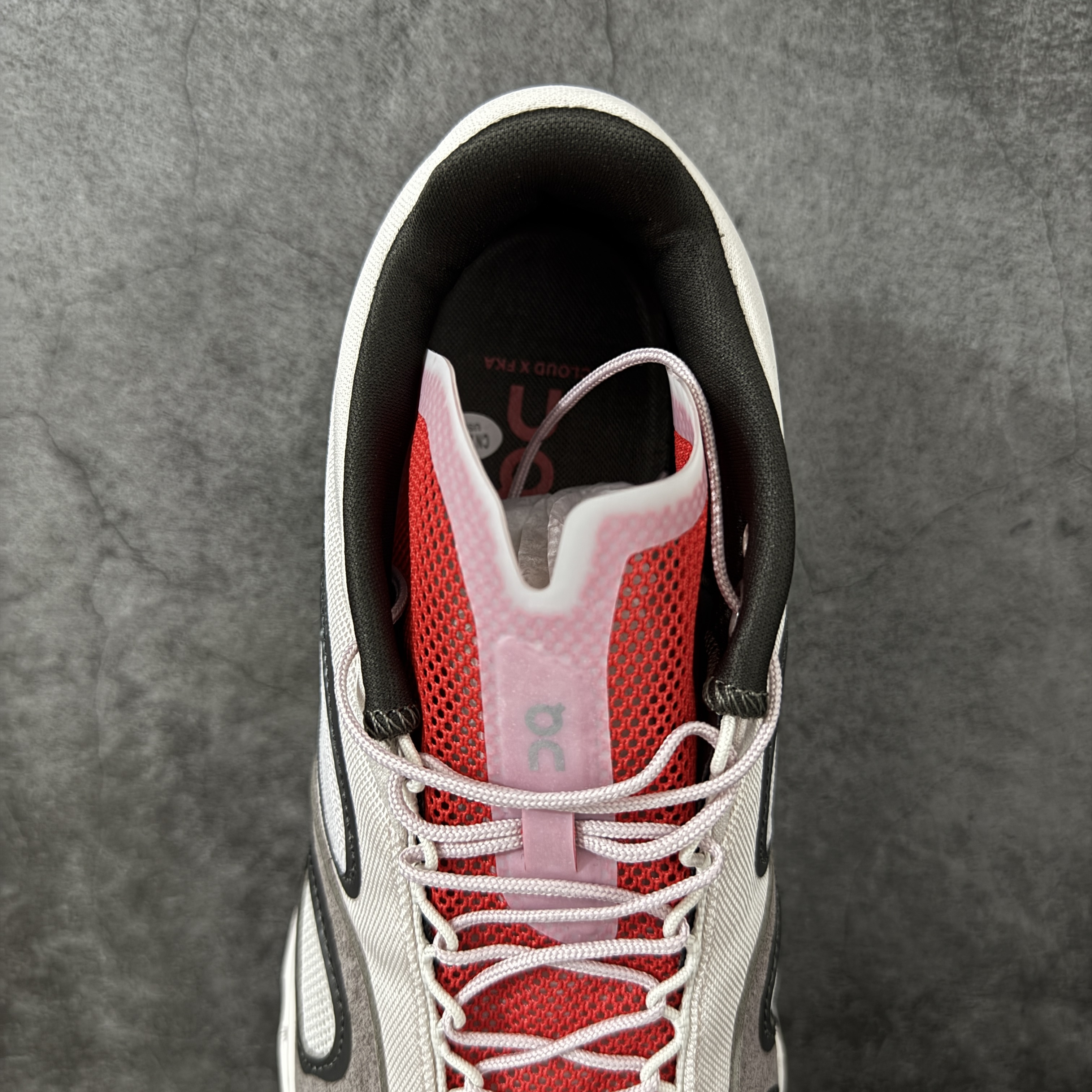 FKA twigs x On Running Cloud X 4