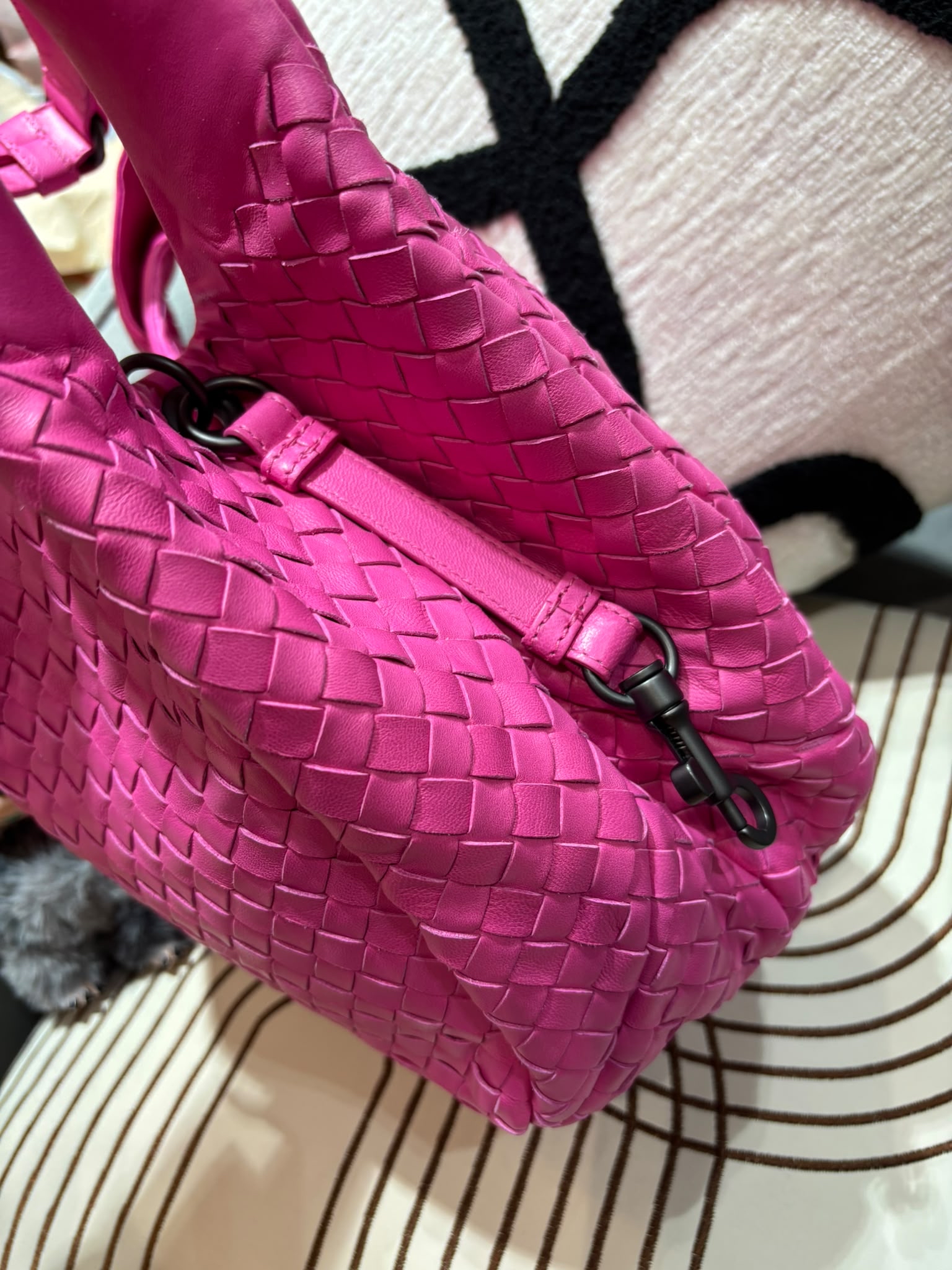 Bottega Veneta BV Intreccio shoulder bag Hobo Bag 100%Authentic ,98%new✅dust bag  