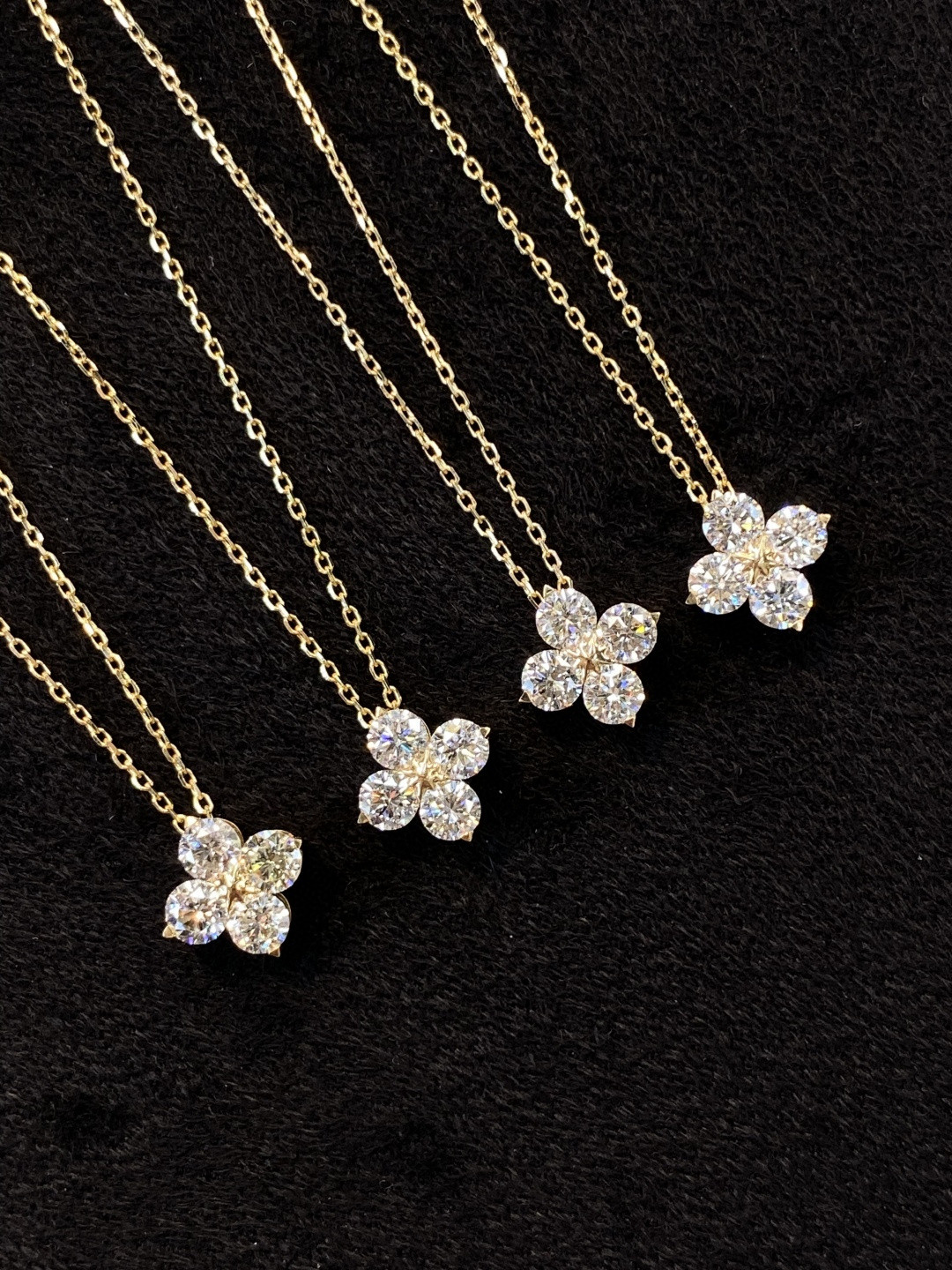 18K Diamond Necklace 