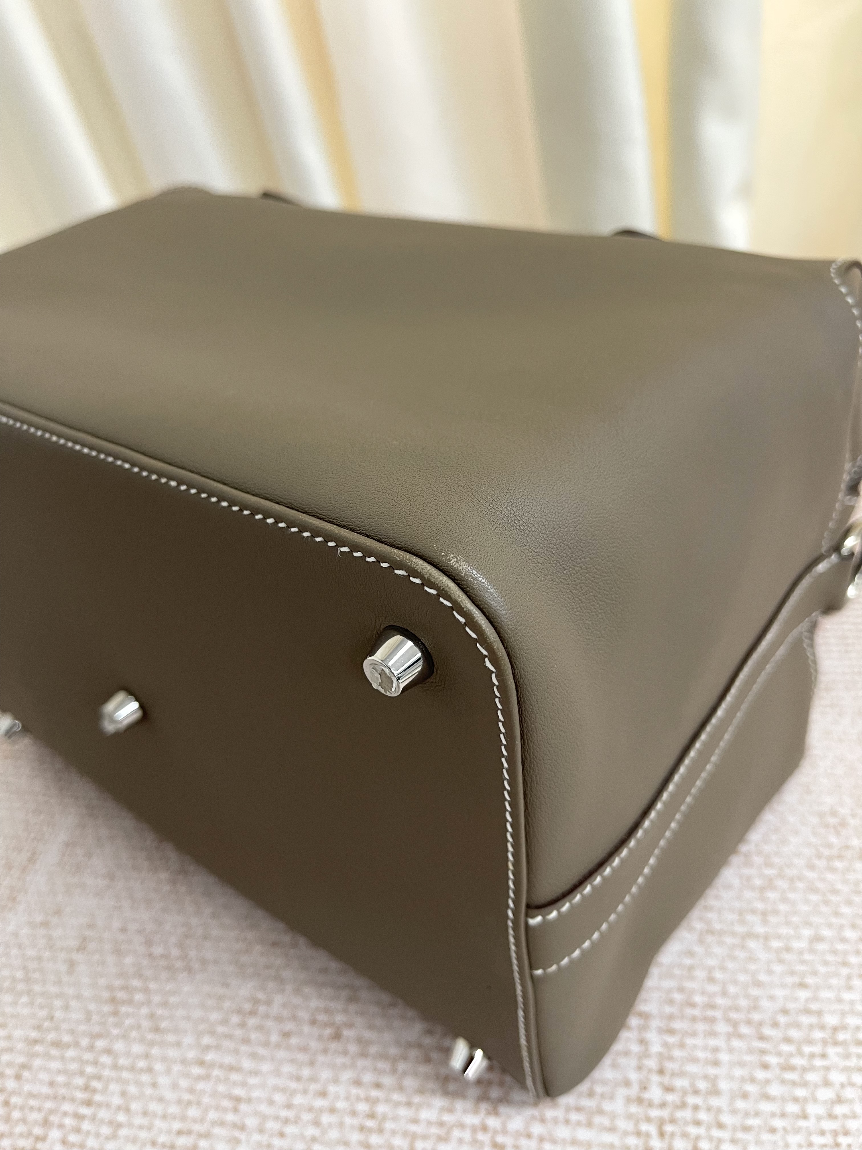 Pre-owned Hermes Toolbox 26/ Stamp R / Product Code: 26022101