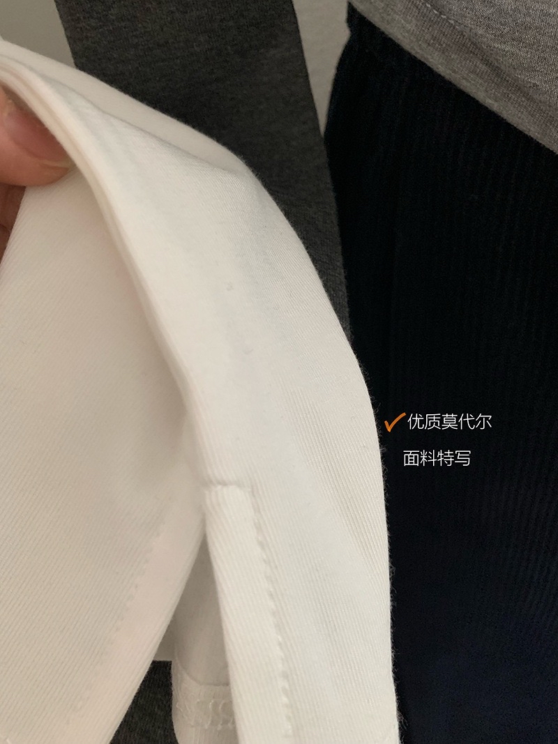 纯欲风V领纽扣假两件长袖T恤 